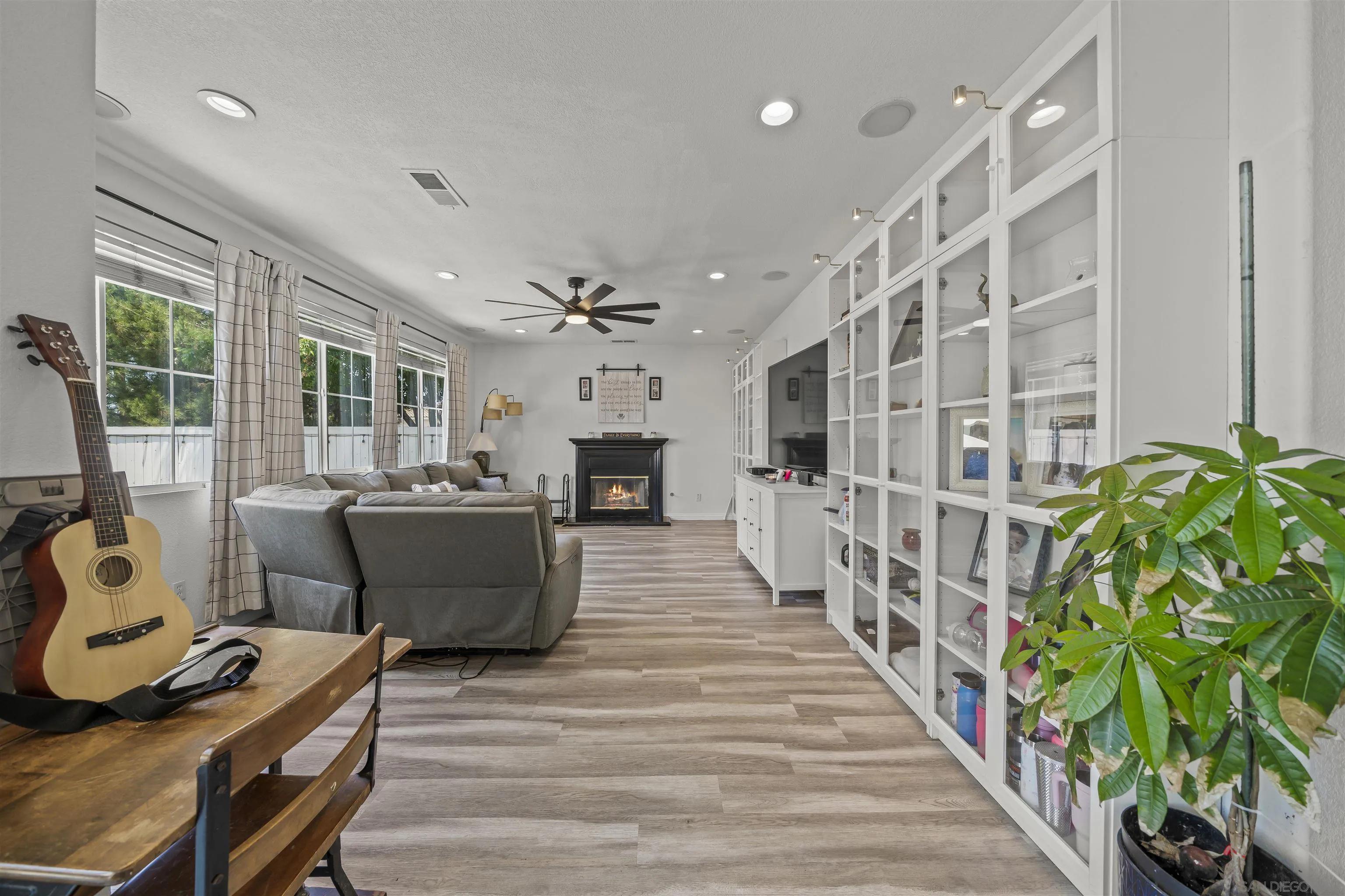 https://cdn.realtyfeed.com/cdn/127/250039627/14027e368590cbff14611114aa0ecaaf.webp