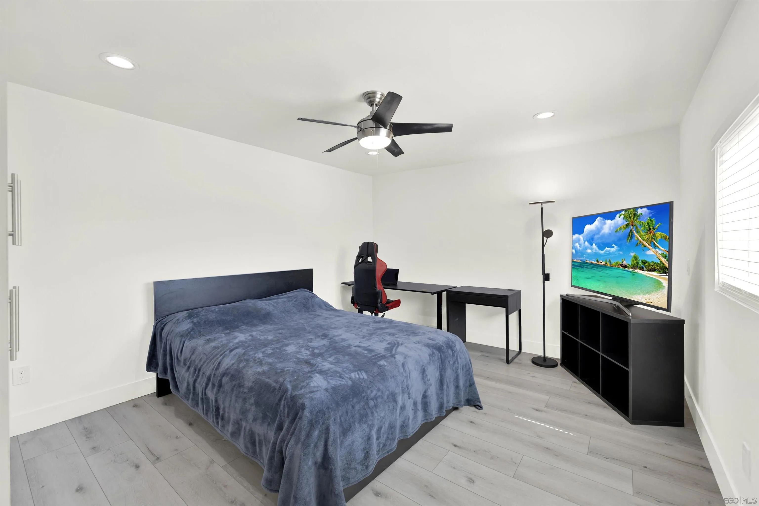 https://cdn.realtyfeed.com/cdn/127/250039636/aa5aa53c293f52f4488a7af27eb4d698.webp