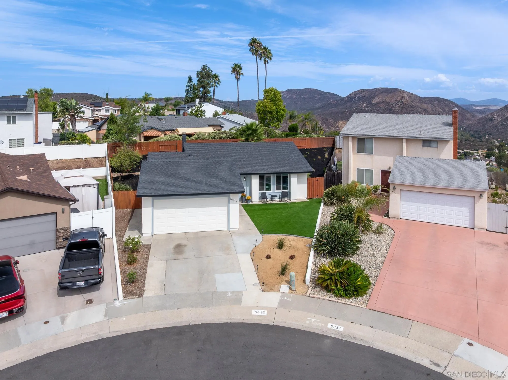 https://cdn.realtyfeed.com/cdn/127/250039637/25a47c7c949ab6f07237cd15d8bef32d.webp