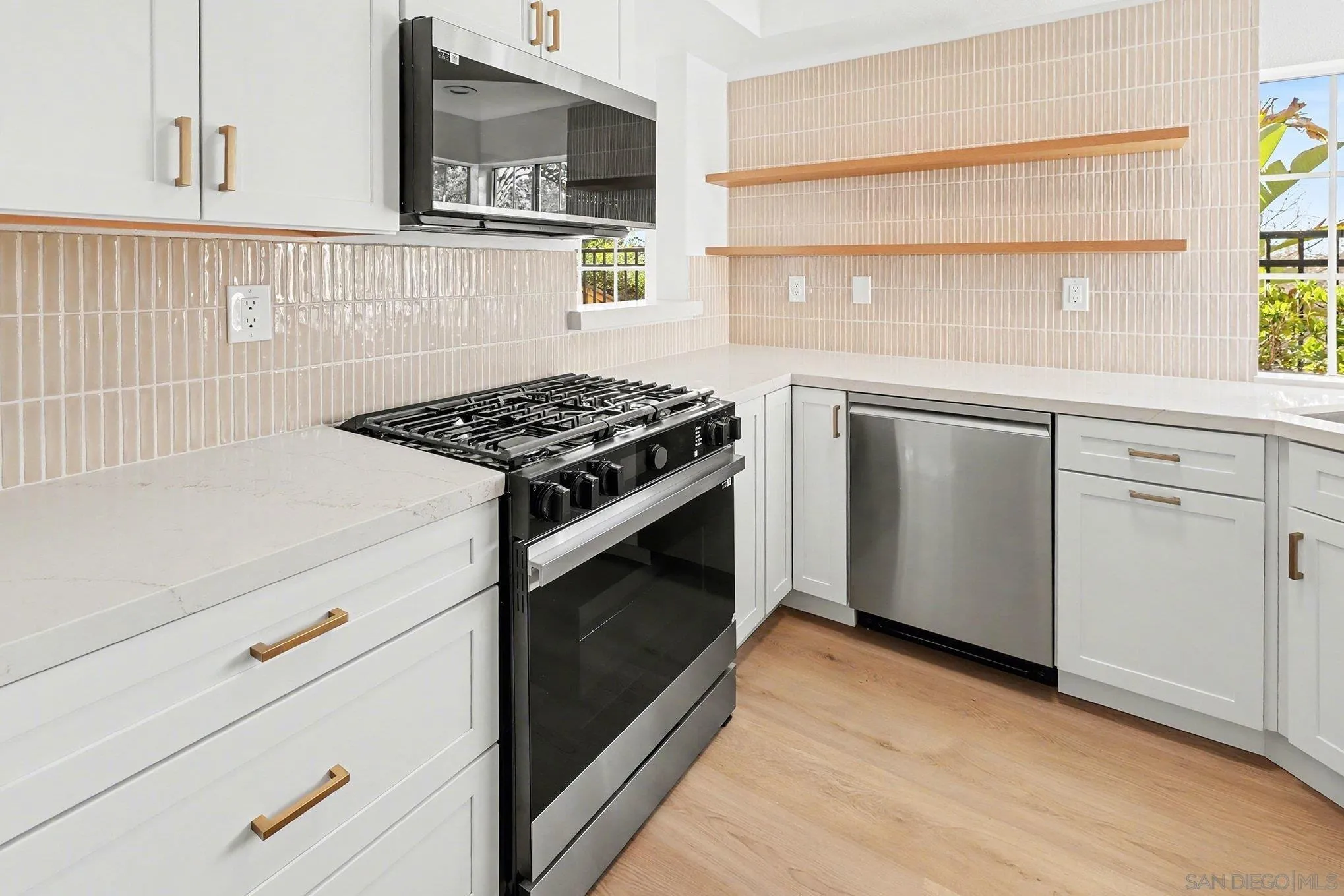 Photo #5: 250039638 Listing: Photo #5