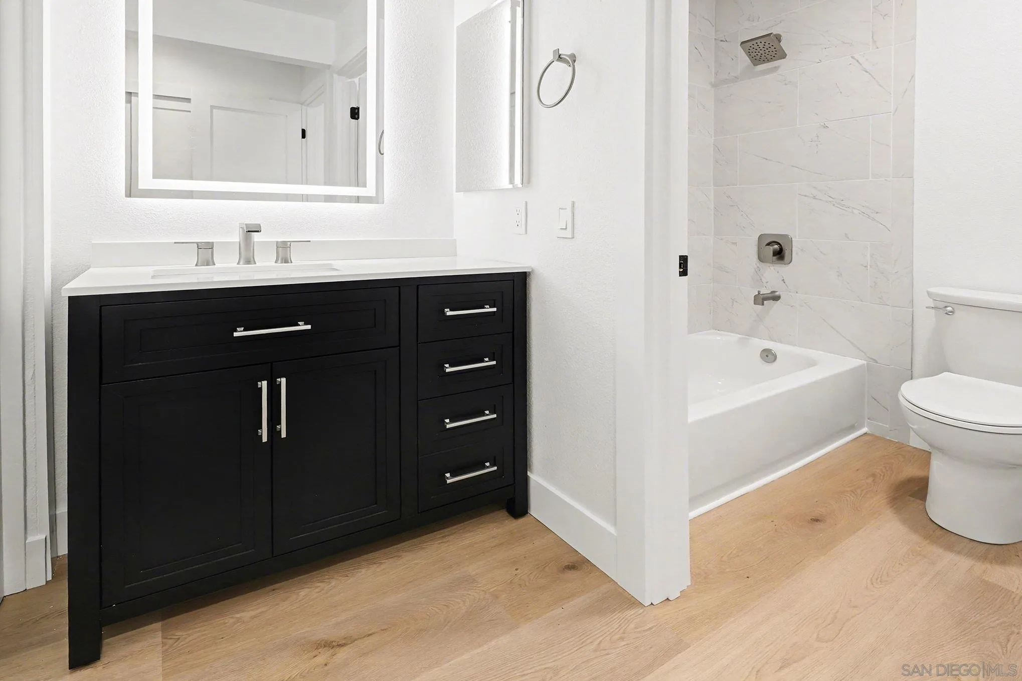 Photo #16: 250039638 Listing: Photo #16