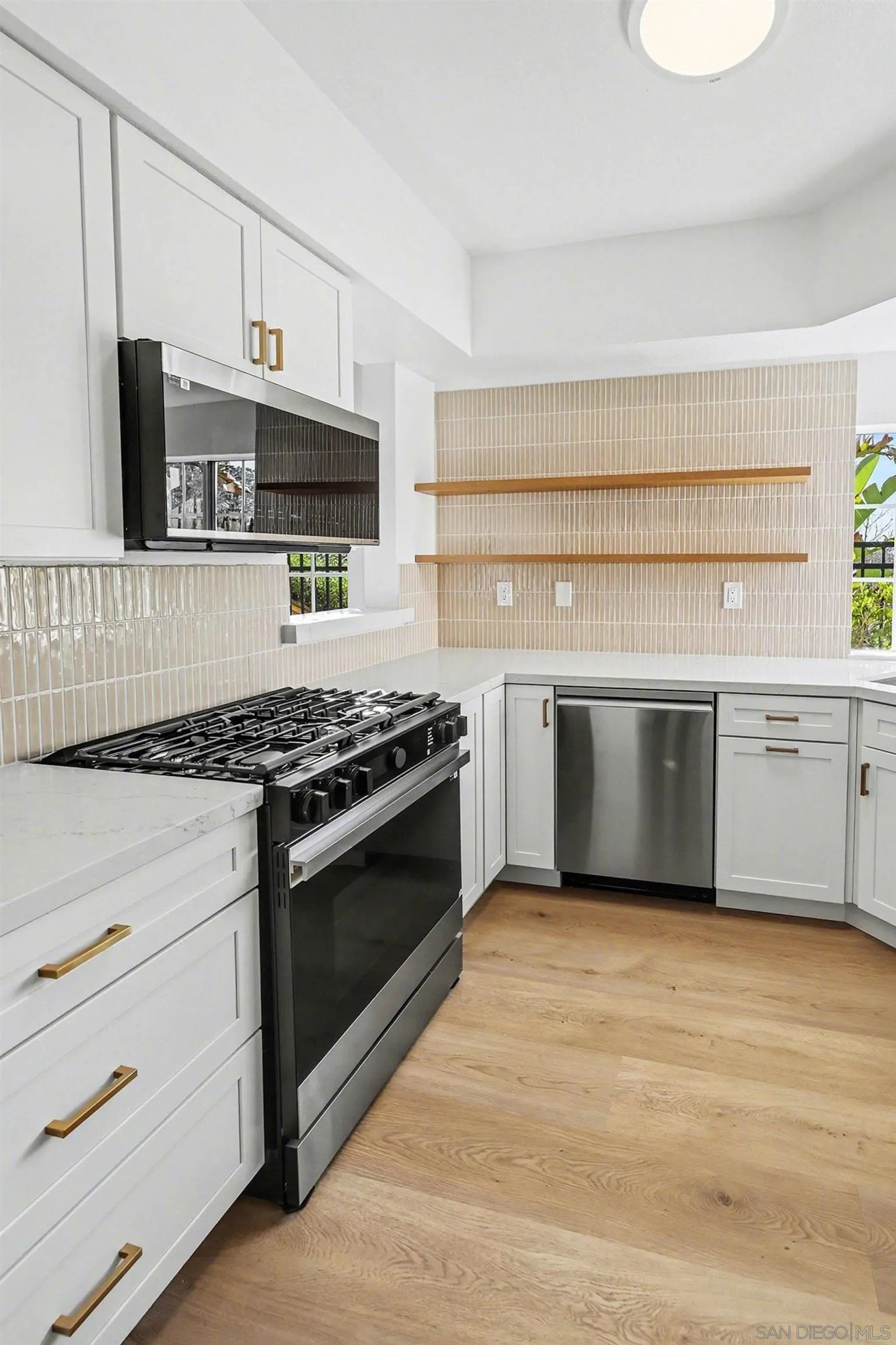 Photo #6: 250039638 Listing: Photo #6