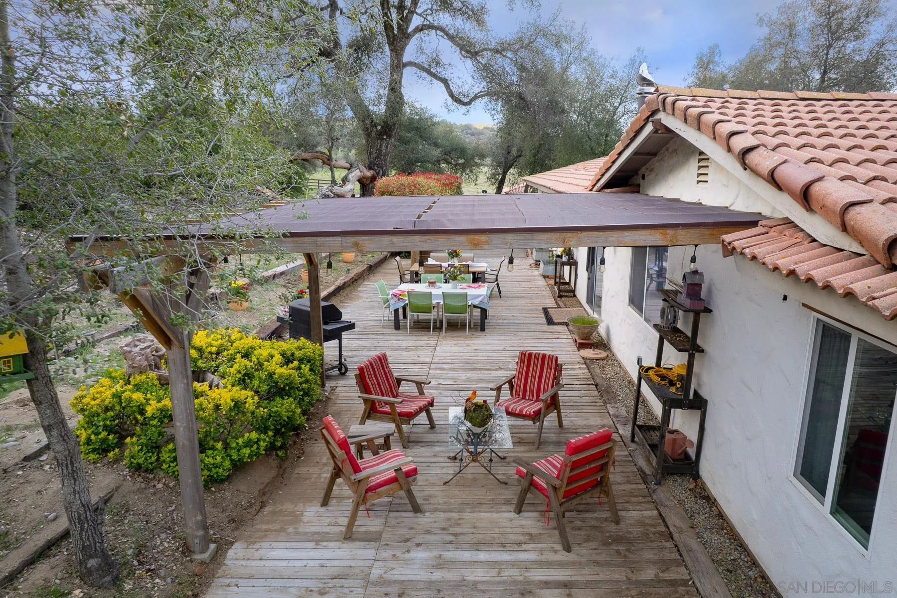 https://cdn.realtyfeed.com/cdn/127/250039640/32e5738c1a6f99e766e74daba4c41a70.webp