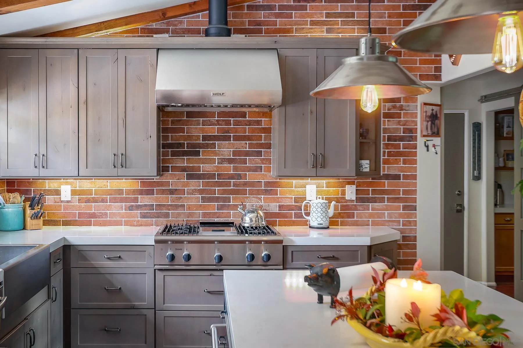https://cdn.realtyfeed.com/cdn/127/250039640/d4c389c23f1aa69e3d2f5ae398421724.webp