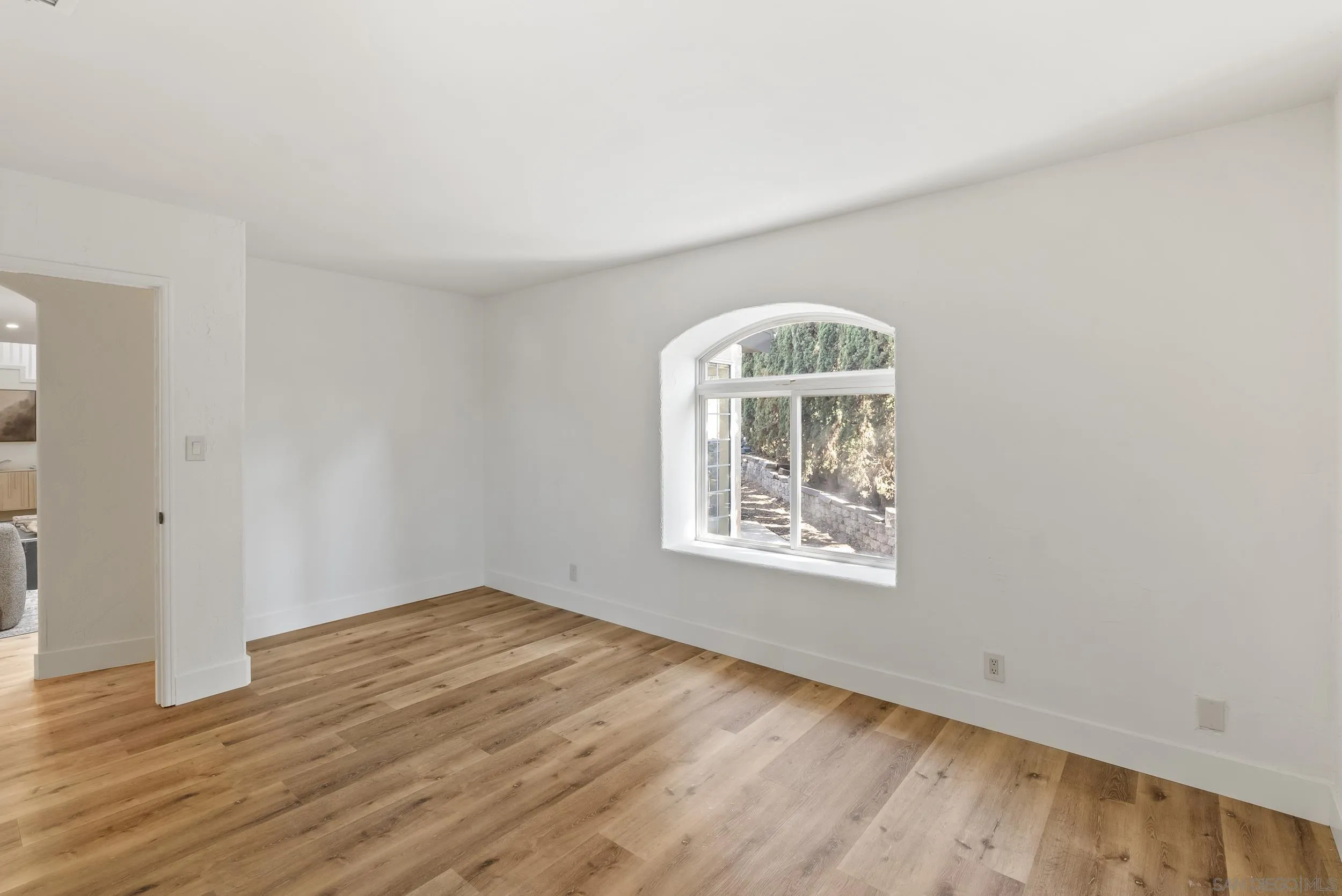 https://cdn.realtyfeed.com/cdn/127/250039641/838ec56c6f4fbb9d3316f3fa9f07faa3.webp