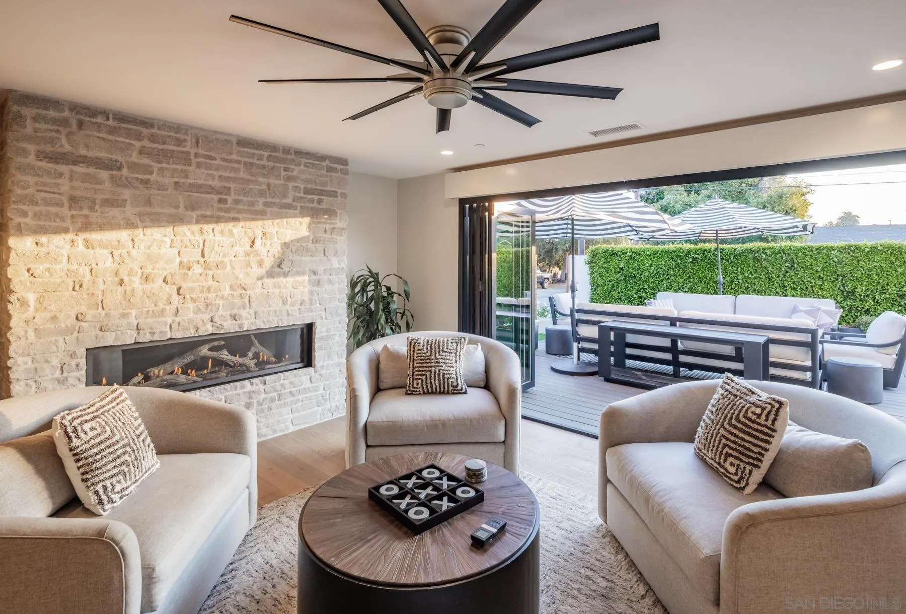 https://cdn.realtyfeed.com/cdn/127/250039644/f9451d4a5fea942542086ac6c6c03d8f.webp
