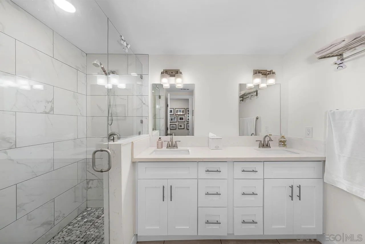 https://cdn.realtyfeed.com/cdn/127/250039647/4322c99cbe490972bc0f03c5b83eae58.webp