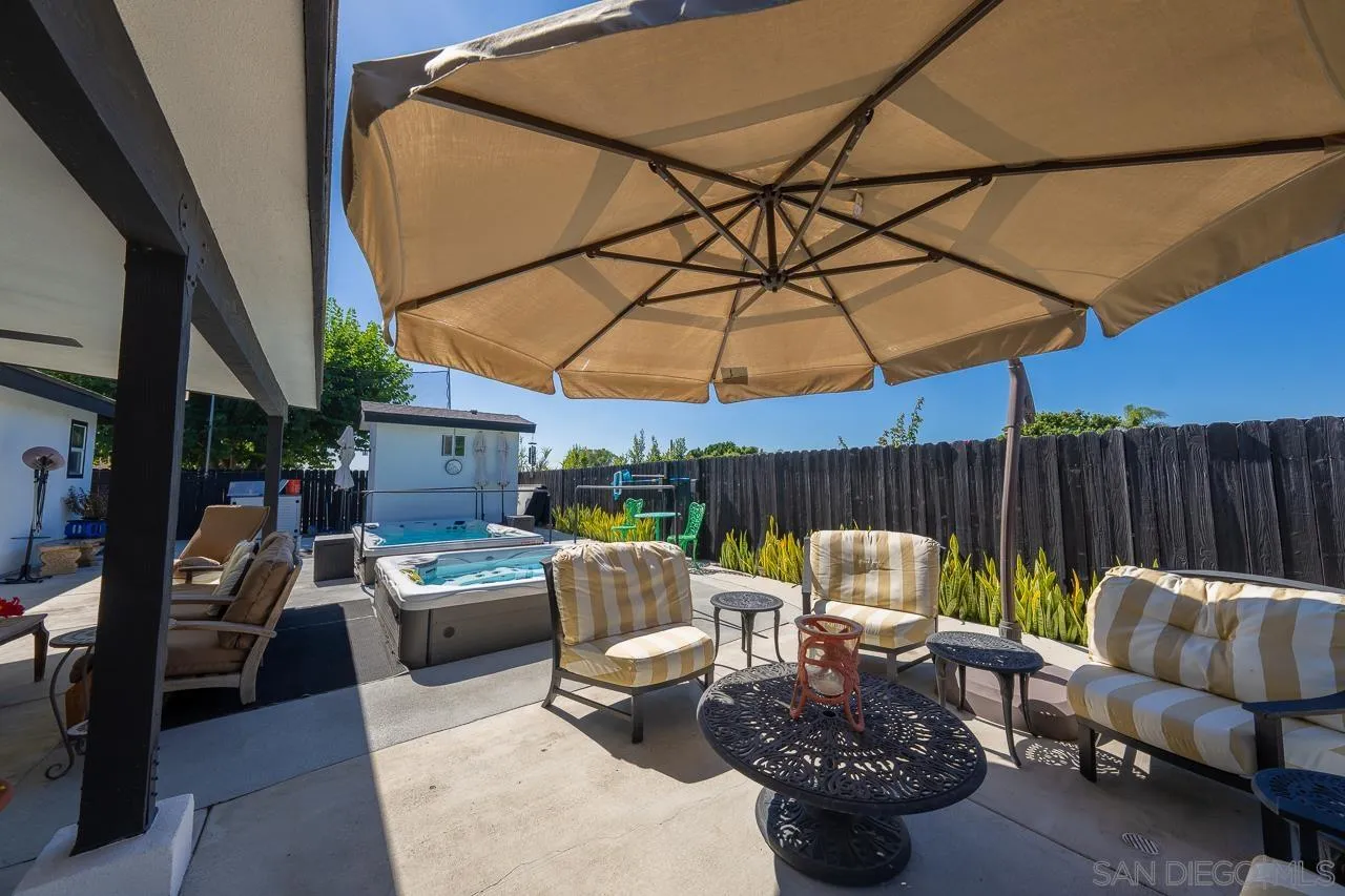 https://cdn.realtyfeed.com/cdn/127/250039647/dcaefb4f2ad7586e5519c31a2e4d0d12.webp