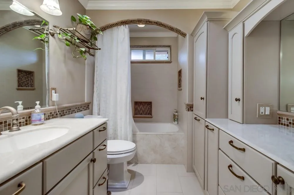 https://cdn.realtyfeed.com/cdn/127/250039650/3e8e30dcdd3013a54f82a695e6d47a1d.webp