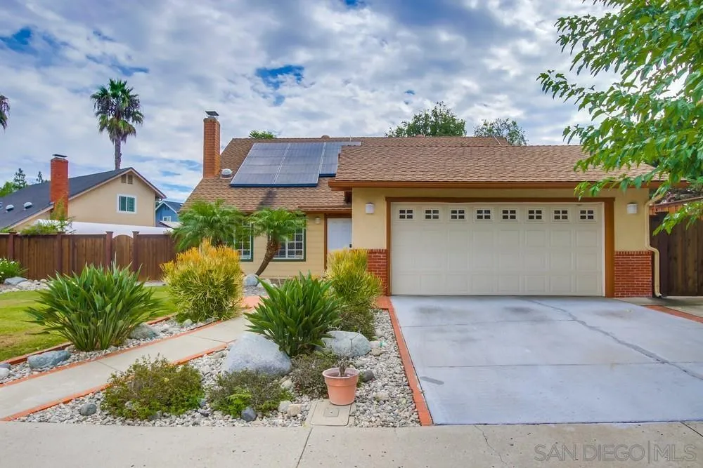 https://cdn.realtyfeed.com/cdn/127/250039650/697cab76bb06f18d0485af69b2c8a618.webp