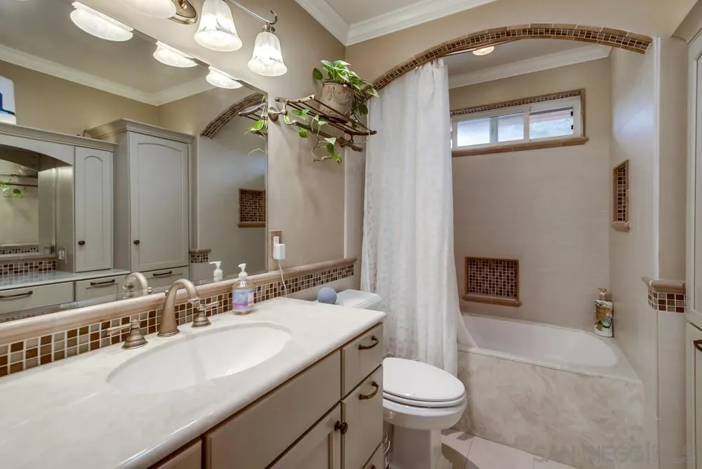 https://cdn.realtyfeed.com/cdn/127/250039650/e2d2f2b32b58c6476c8e9b058e45fb56.webp