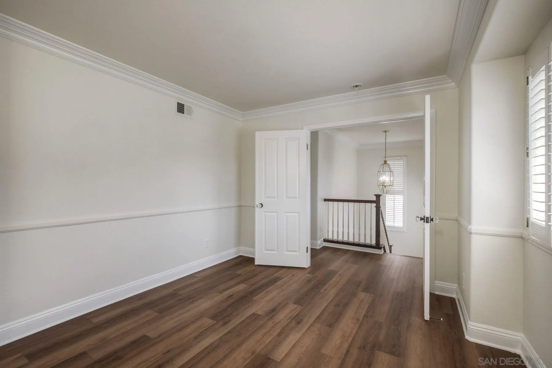 https://cdn.realtyfeed.com/cdn/127/250039659/1bd0aa1f03b7eb5d7fa2b6d15248c90a.webp