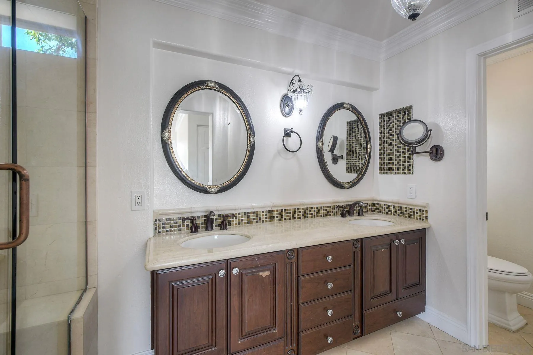 https://cdn.realtyfeed.com/cdn/127/250039659/2a9dce1cbce9dff9d1a657faef9ca6f2.webp