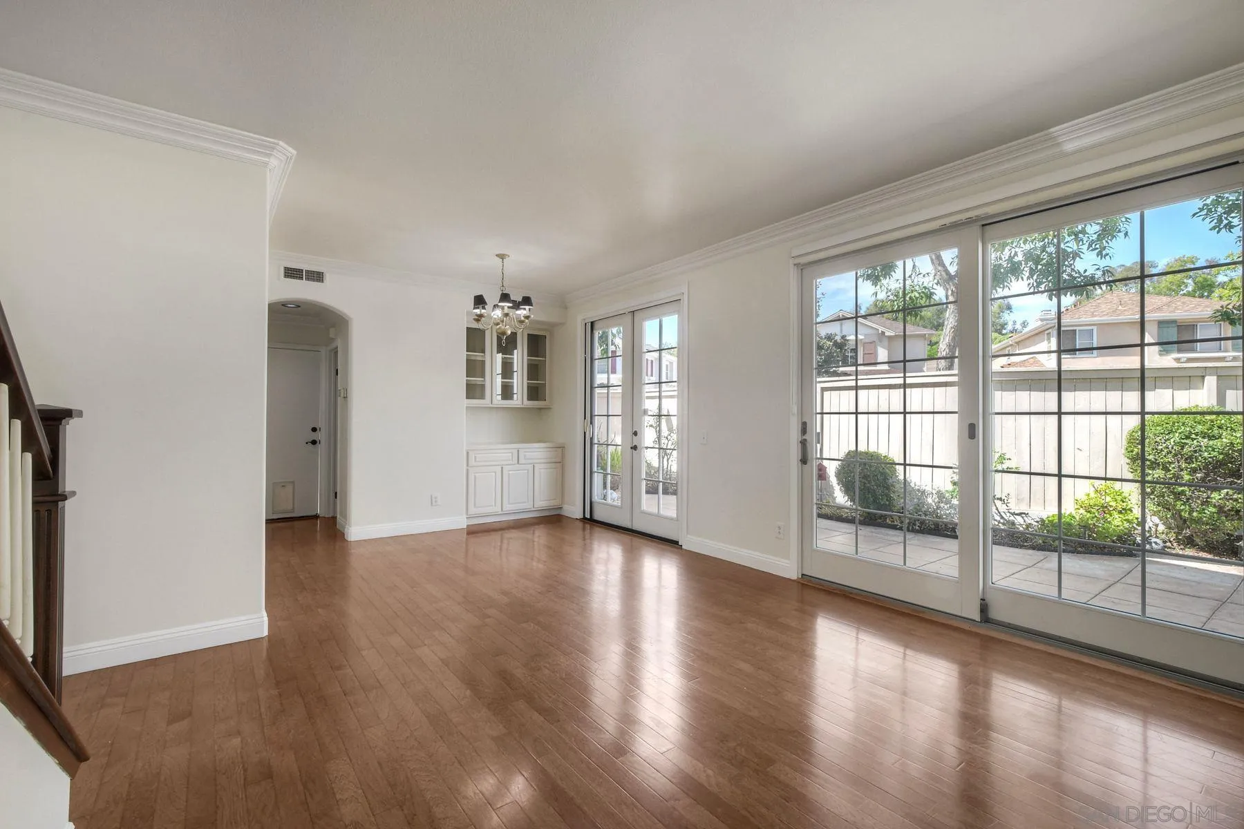 https://cdn.realtyfeed.com/cdn/127/250039659/c68c7f64c3837022da05e54cfb045a16.webp