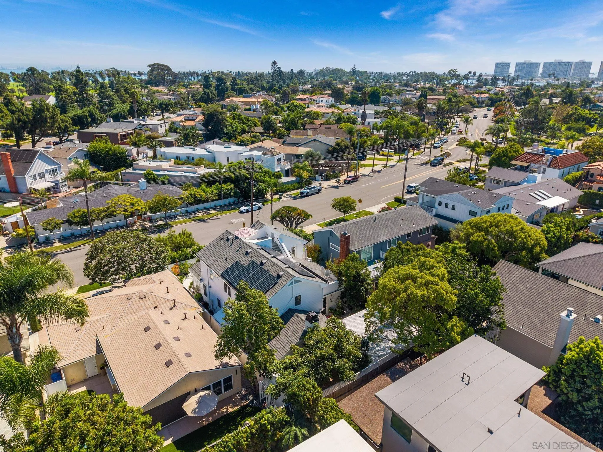 https://cdn.realtyfeed.com/cdn/127/250039664/269b368d5ceddf2b098c32001f73a90b.webp