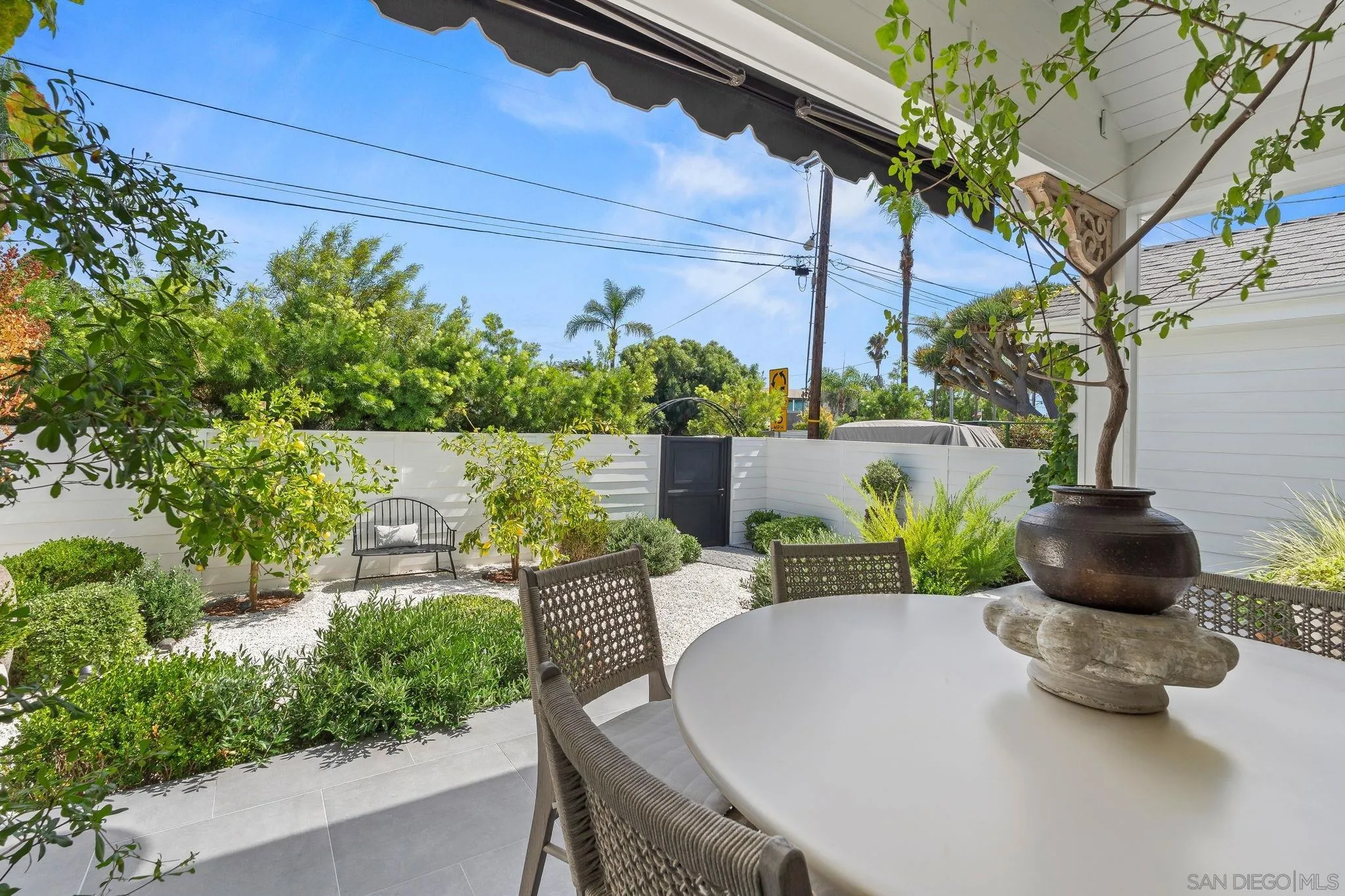 https://cdn.realtyfeed.com/cdn/127/250039664/ead79f39d416b9f53452b1e13ab88e3f.webp
