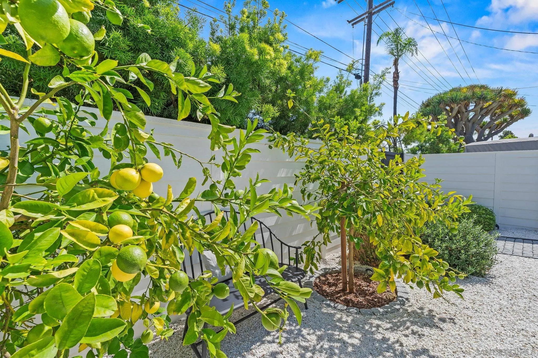 https://cdn.realtyfeed.com/cdn/127/250039664/ee826f2962e1f9e3aab017f308a92d2c.webp