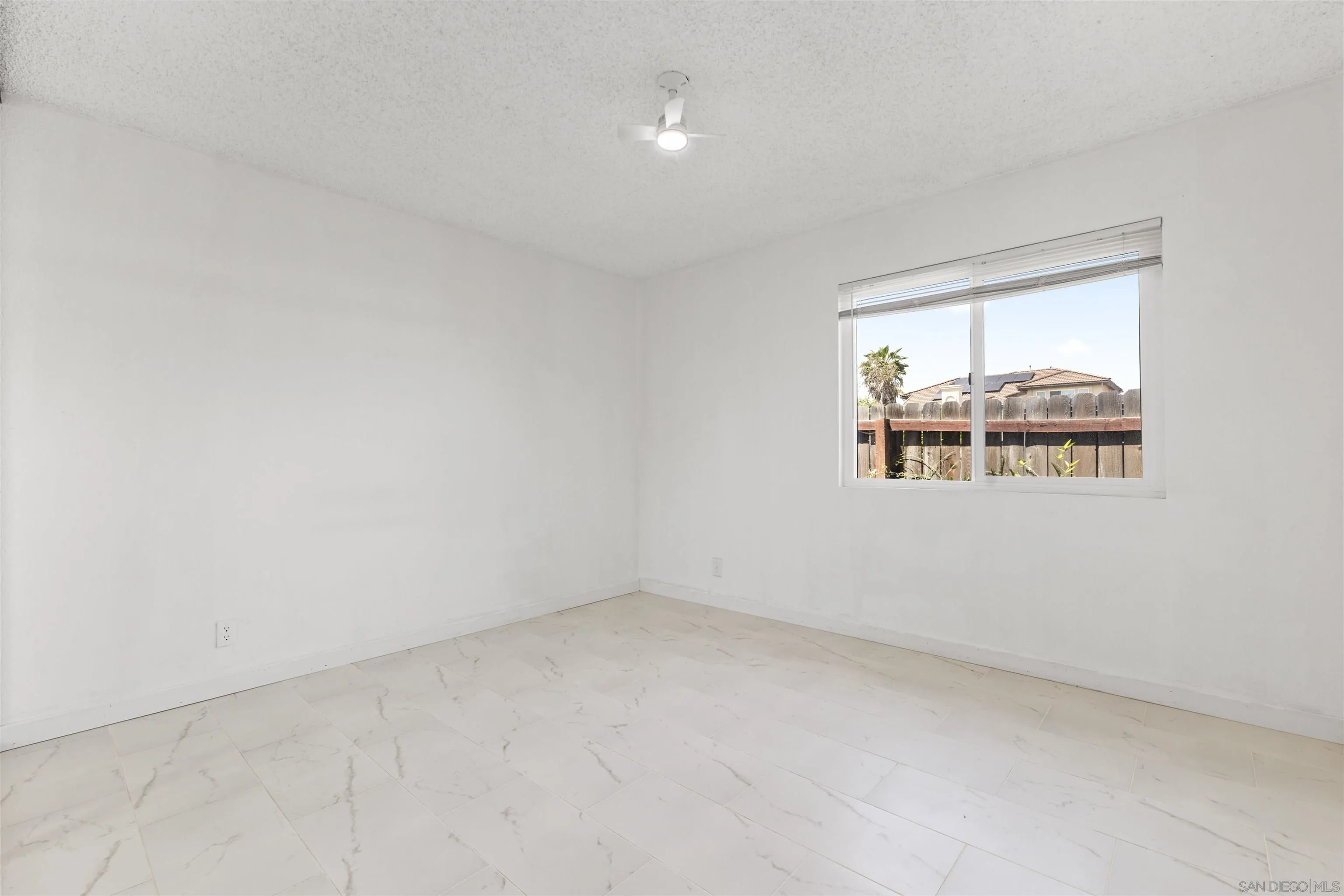 https://cdn.realtyfeed.com/cdn/127/250039666/5e60d2d9a189d333f73d519f6ff6517e.webp