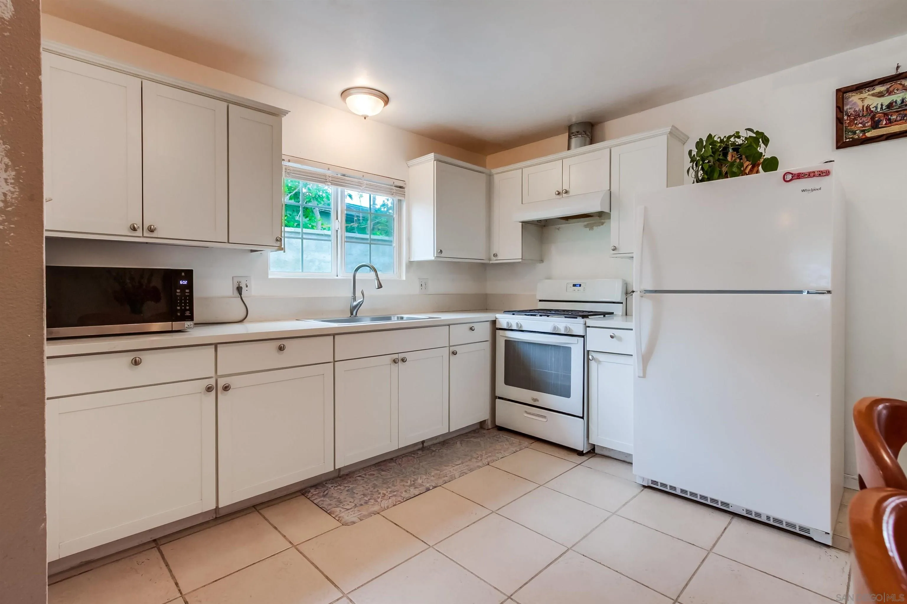 https://cdn.realtyfeed.com/cdn/127/250039671/b0f6cde9c55cf486e3db65d68ece198c.webp