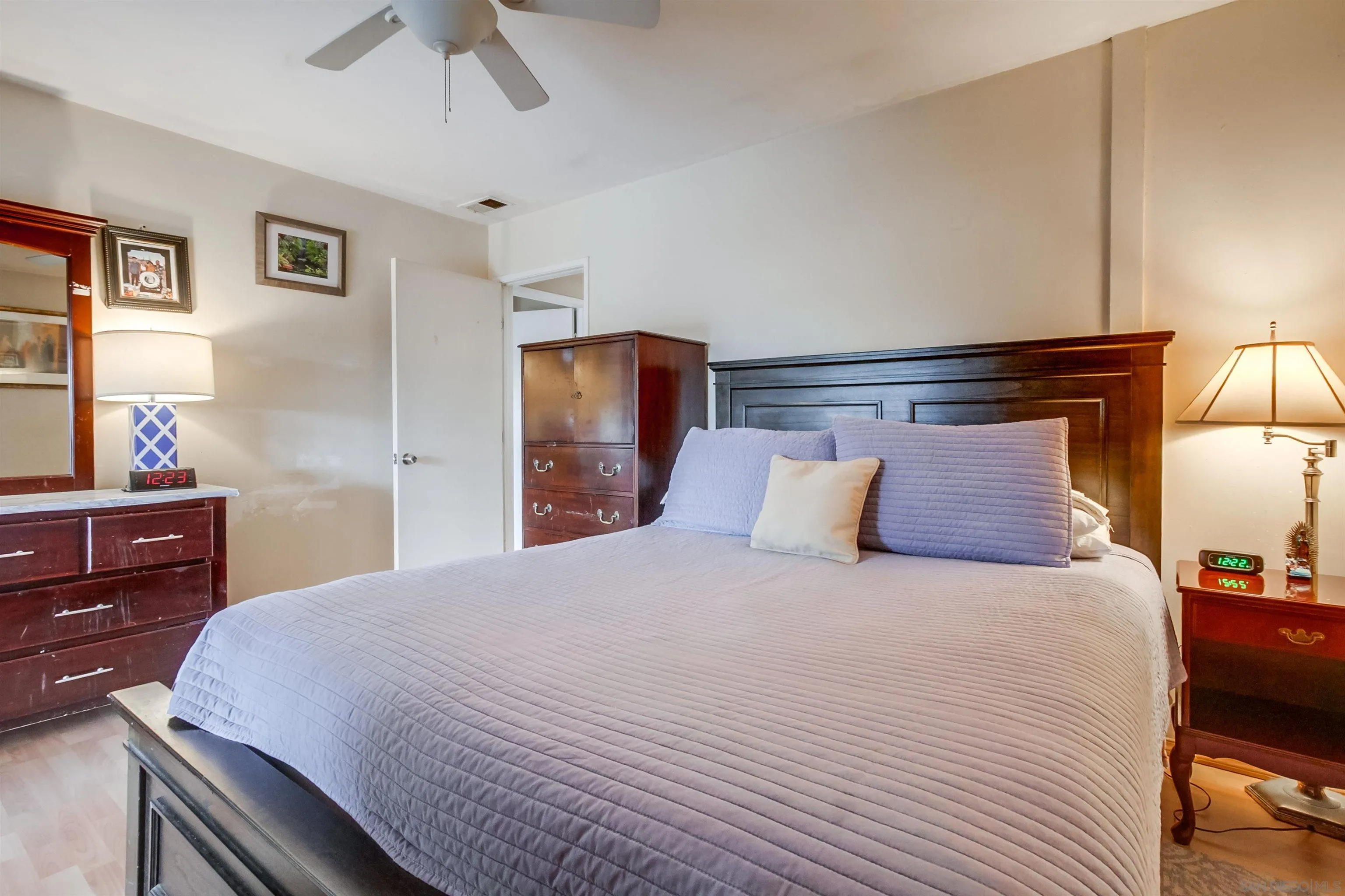 https://cdn.realtyfeed.com/cdn/127/250039671/f97d26b34c2ec2b90899c4ca1bbea3b9.webp