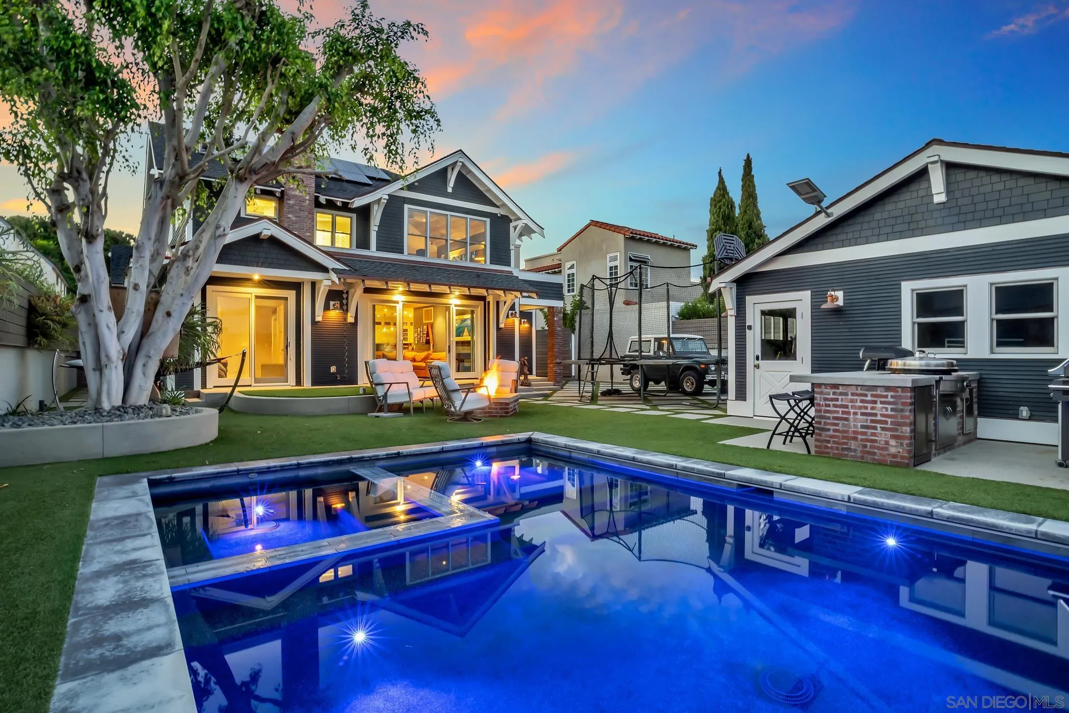 https://cdn.realtyfeed.com/cdn/127/250039672/71c792d24f3d4b1c7a24de3dcb9aa2a0.webp