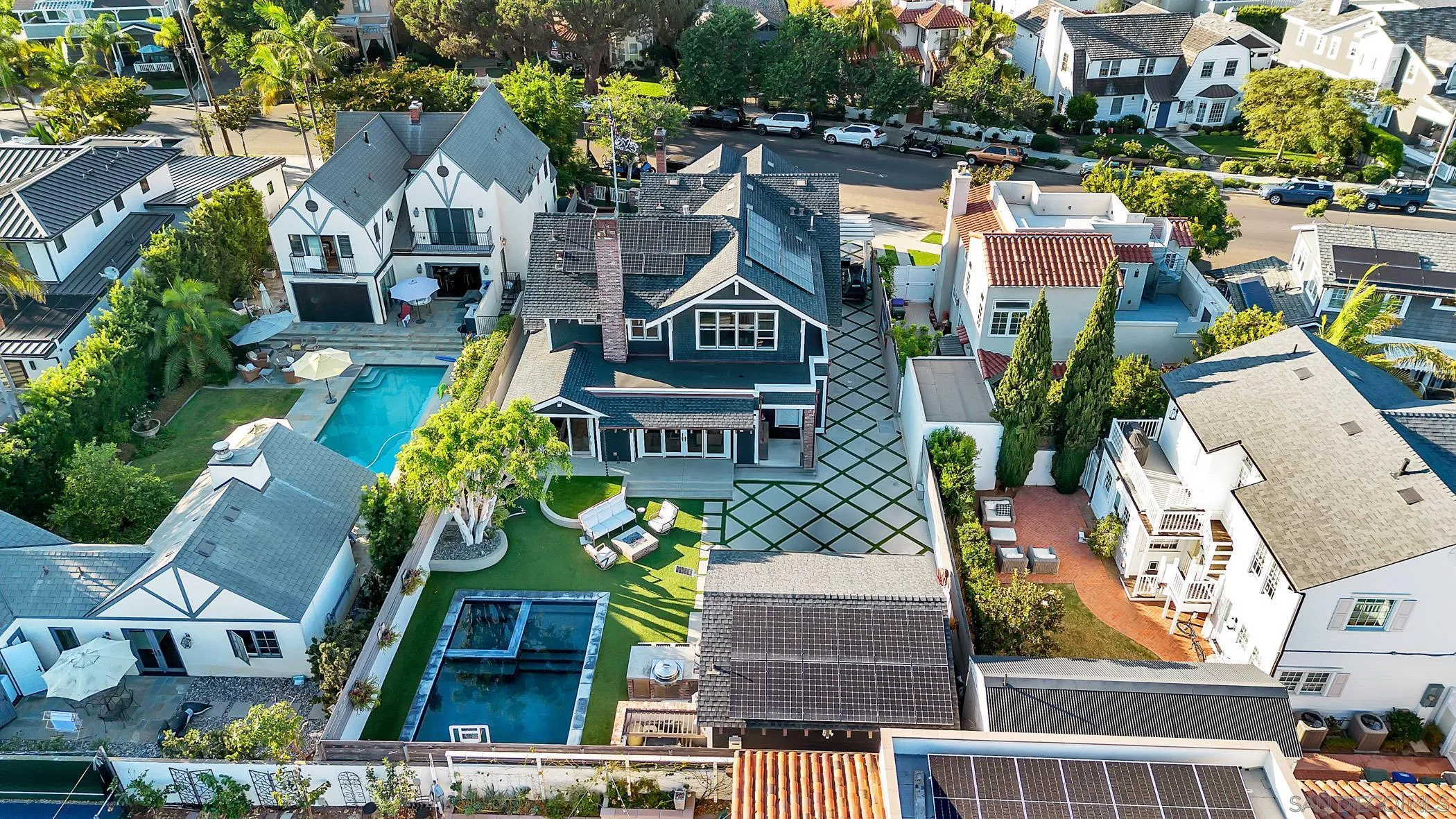 https://cdn.realtyfeed.com/cdn/127/250039672/a595e1c978ea6cbd8b72bf2191b6d3b1.webp