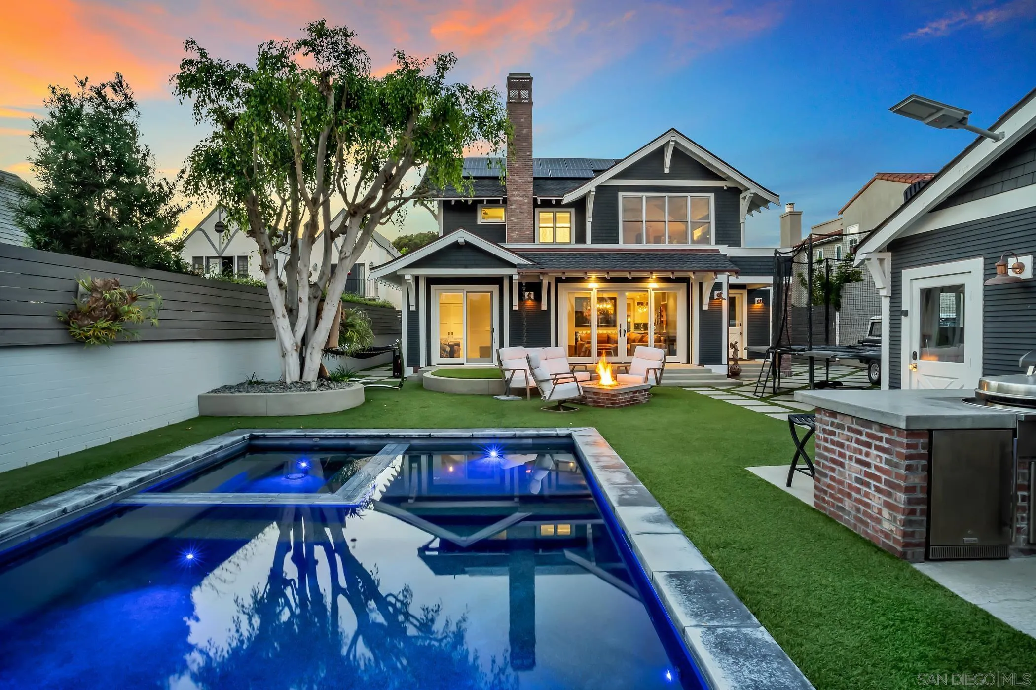 https://cdn.realtyfeed.com/cdn/127/250039672/c551dd101bbab5f3a197b11f609a81df.webp