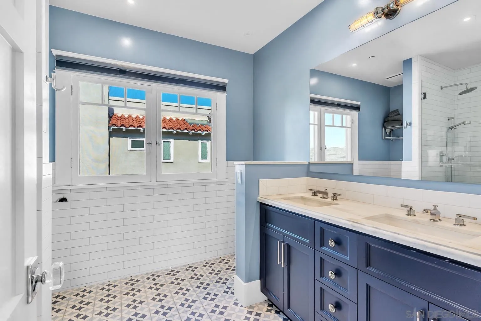 https://cdn.realtyfeed.com/cdn/127/250039672/db1b7f3026de8a3a5e615d1476d58d09.webp