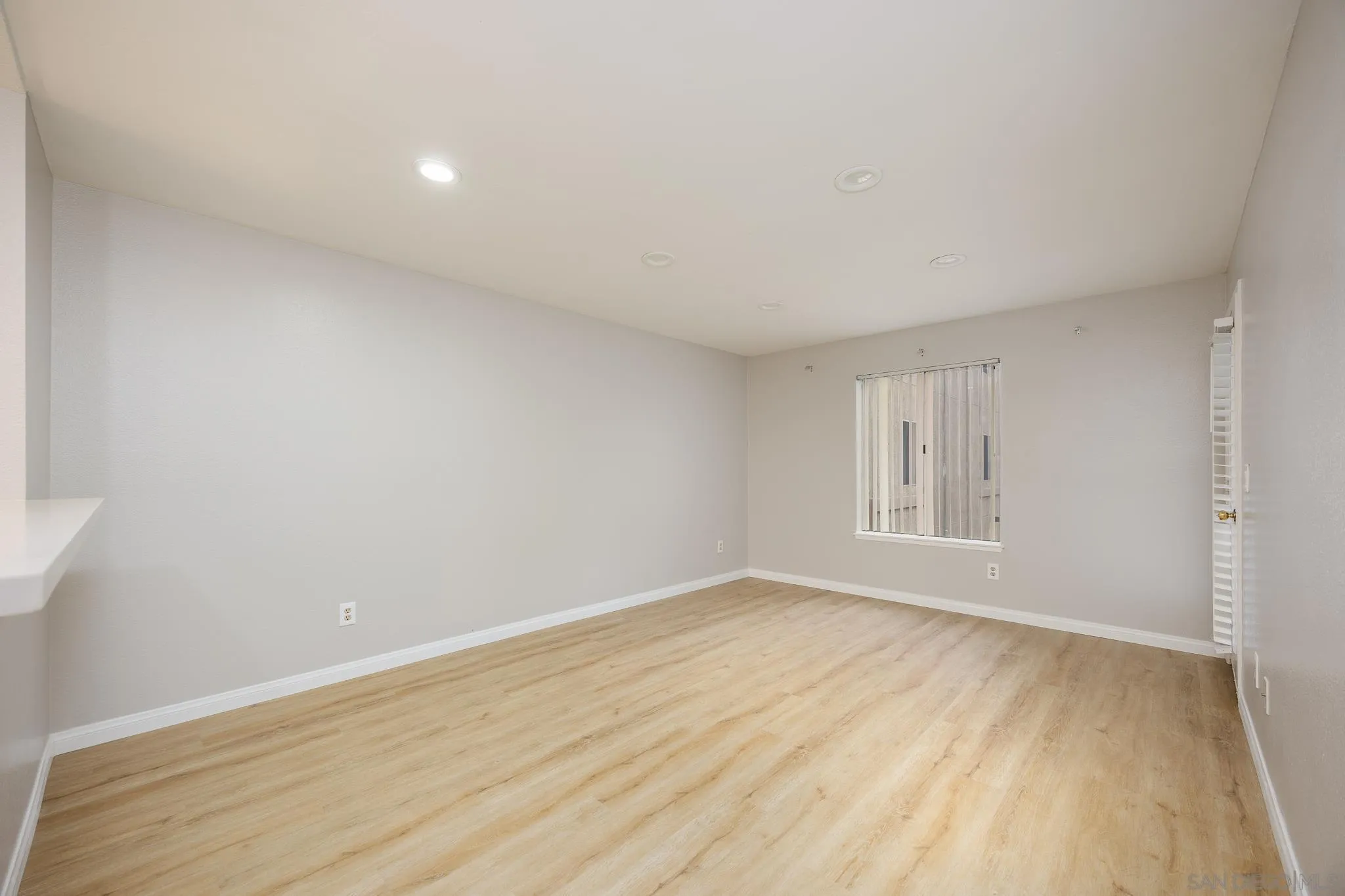 https://cdn.realtyfeed.com/cdn/127/250039674/5209b7d6694d0d8f3e96d56de0417a74.webp