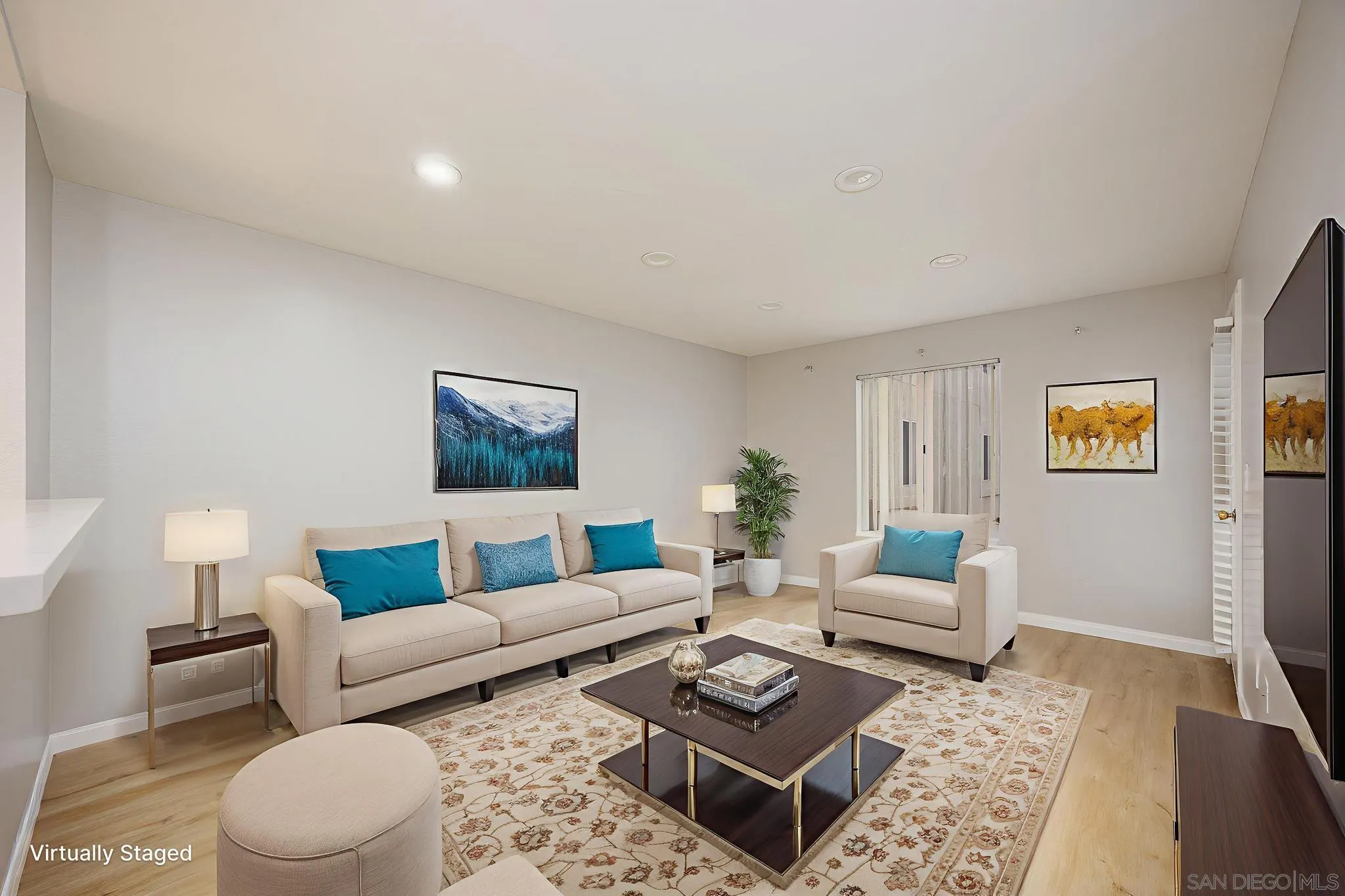 https://cdn.realtyfeed.com/cdn/127/250039674/e43bc68981e4788694a02cfd6eec8da7.webp