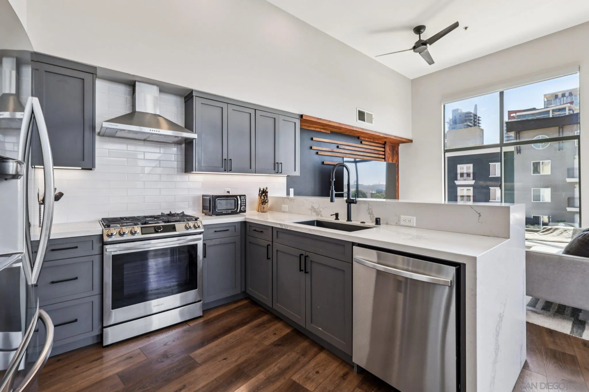 https://cdn.realtyfeed.com/cdn/127/250039678/522a0cff0afdf5440d02f5930a8fc864.webp