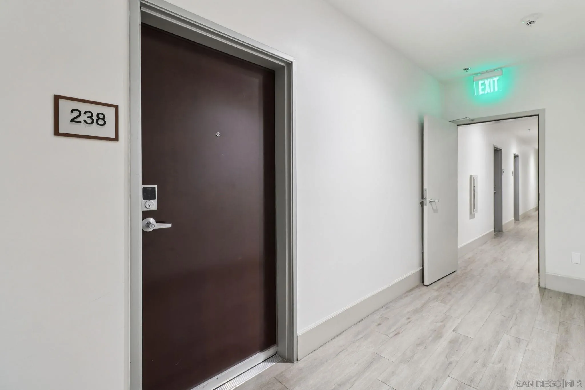 https://cdn.realtyfeed.com/cdn/127/250039681/ce094417ed74820a69d08b65e0487ee1.webp