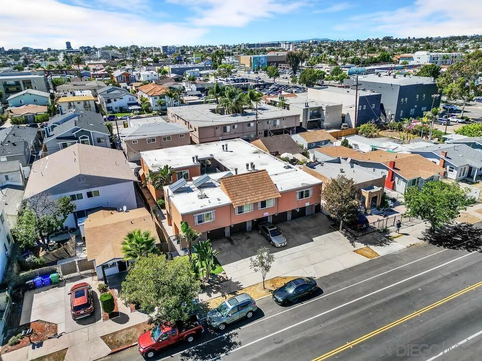 https://cdn.realtyfeed.com/cdn/127/250039682/0c551b243fc1aa0f338aa9f56973fc04.webp