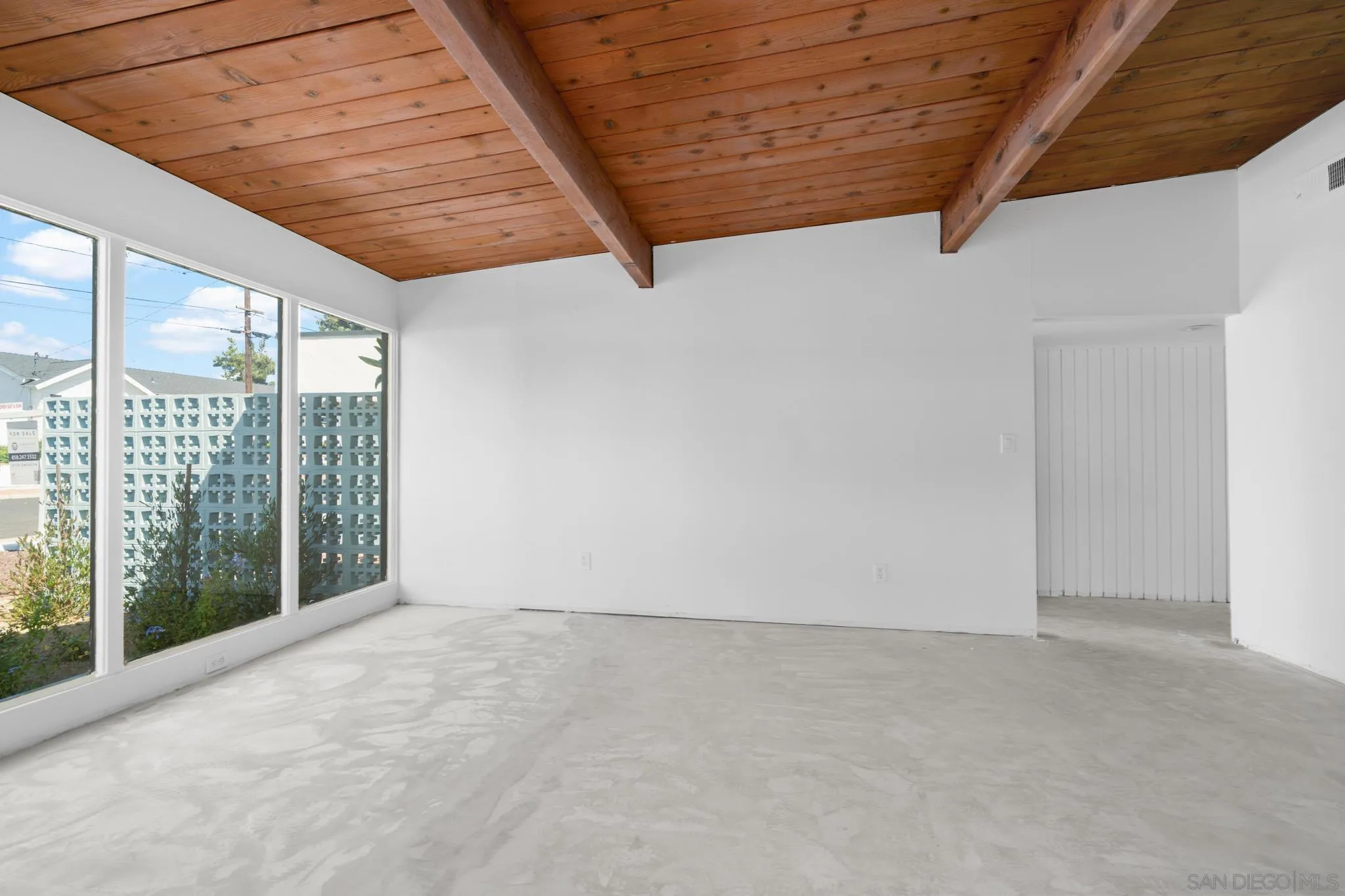 https://cdn.realtyfeed.com/cdn/127/250039693/3146a92dc182b07c85f0a98a4a2f4c3b.webp