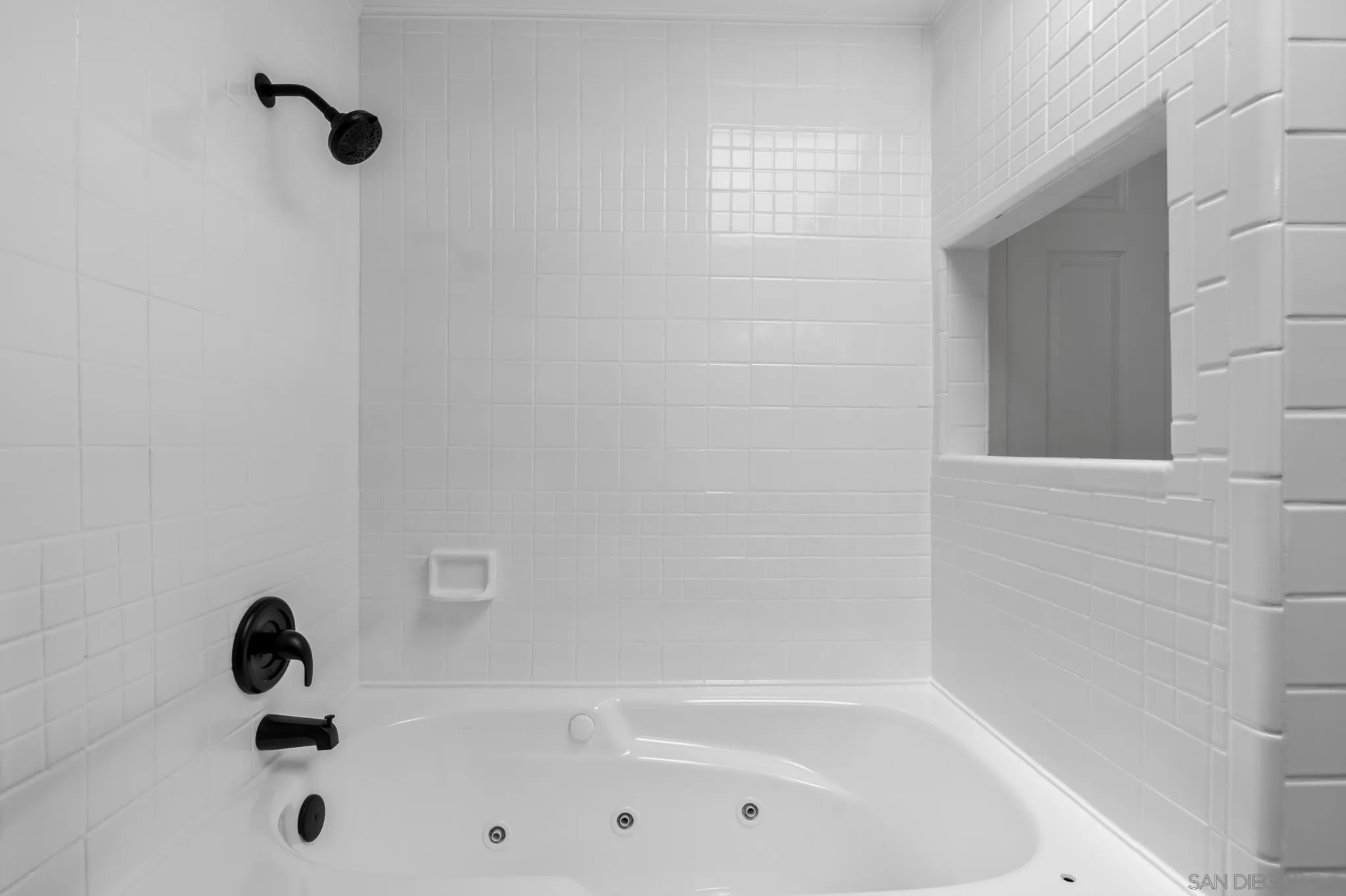 https://cdn.realtyfeed.com/cdn/127/250039693/c92c3816962c2fcb91c92c710c5c891e.webp
