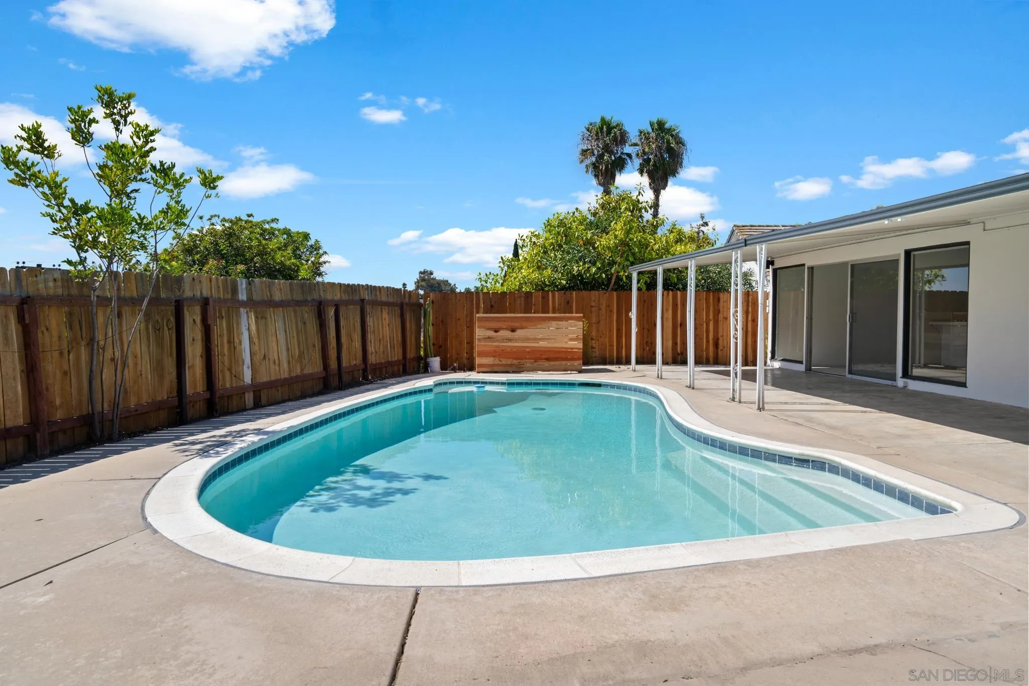 https://cdn.realtyfeed.com/cdn/127/250039693/d089d37e6f0fdd57cc4f177edcccbeb3.webp