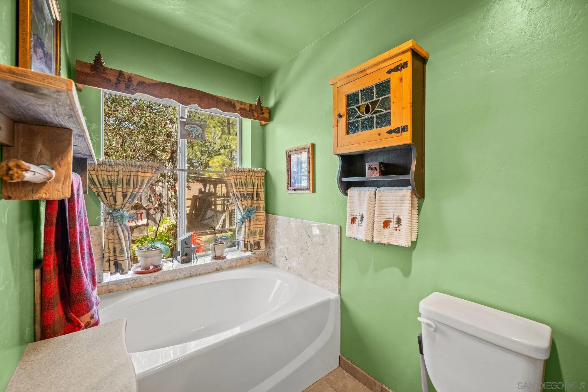 https://cdn.realtyfeed.com/cdn/127/250039698/96bbffc7a0c298b5f4760d0aef65c79d.webp