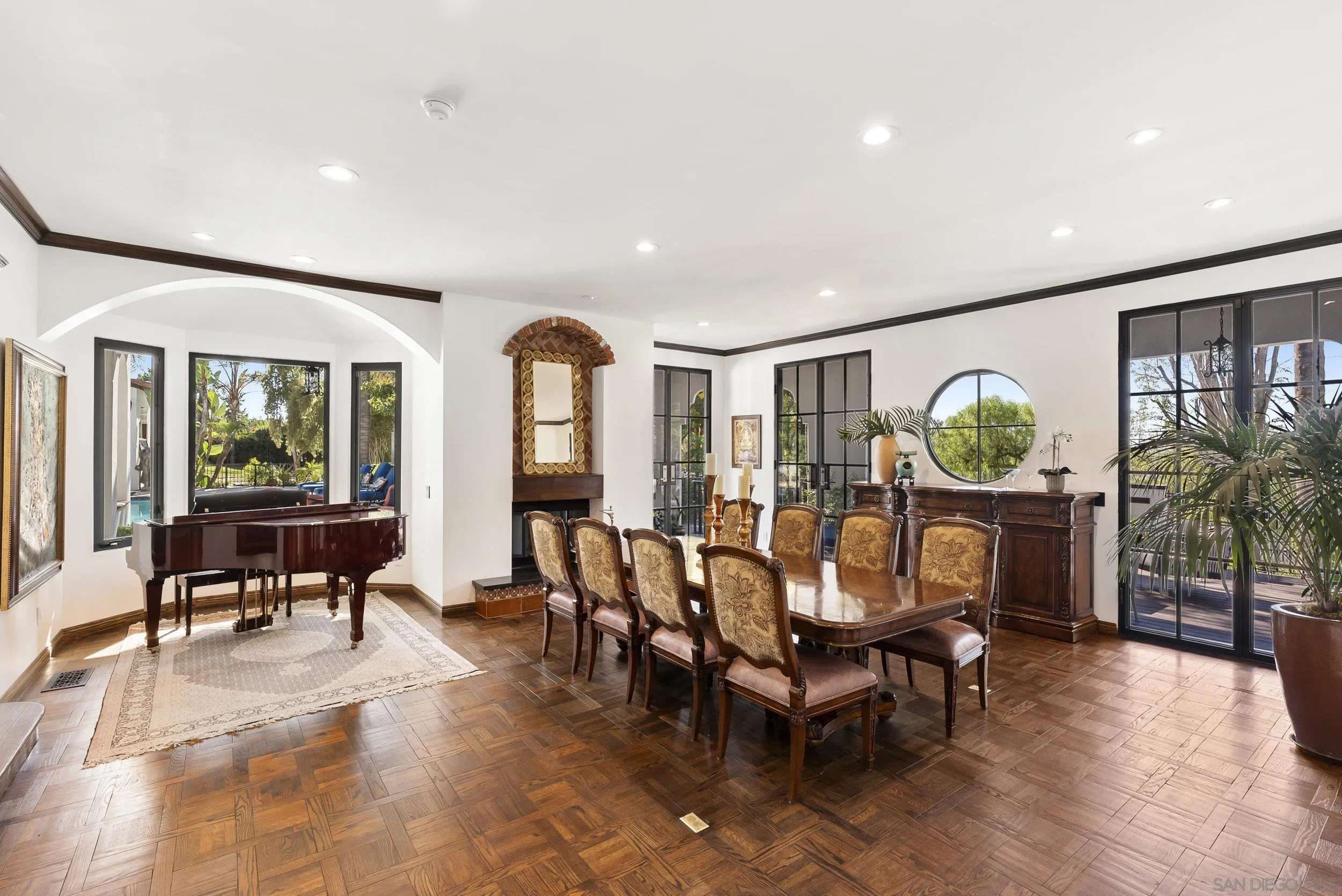https://cdn.realtyfeed.com/cdn/127/250039701/48e05da07536680c342cfec1feff941a.webp