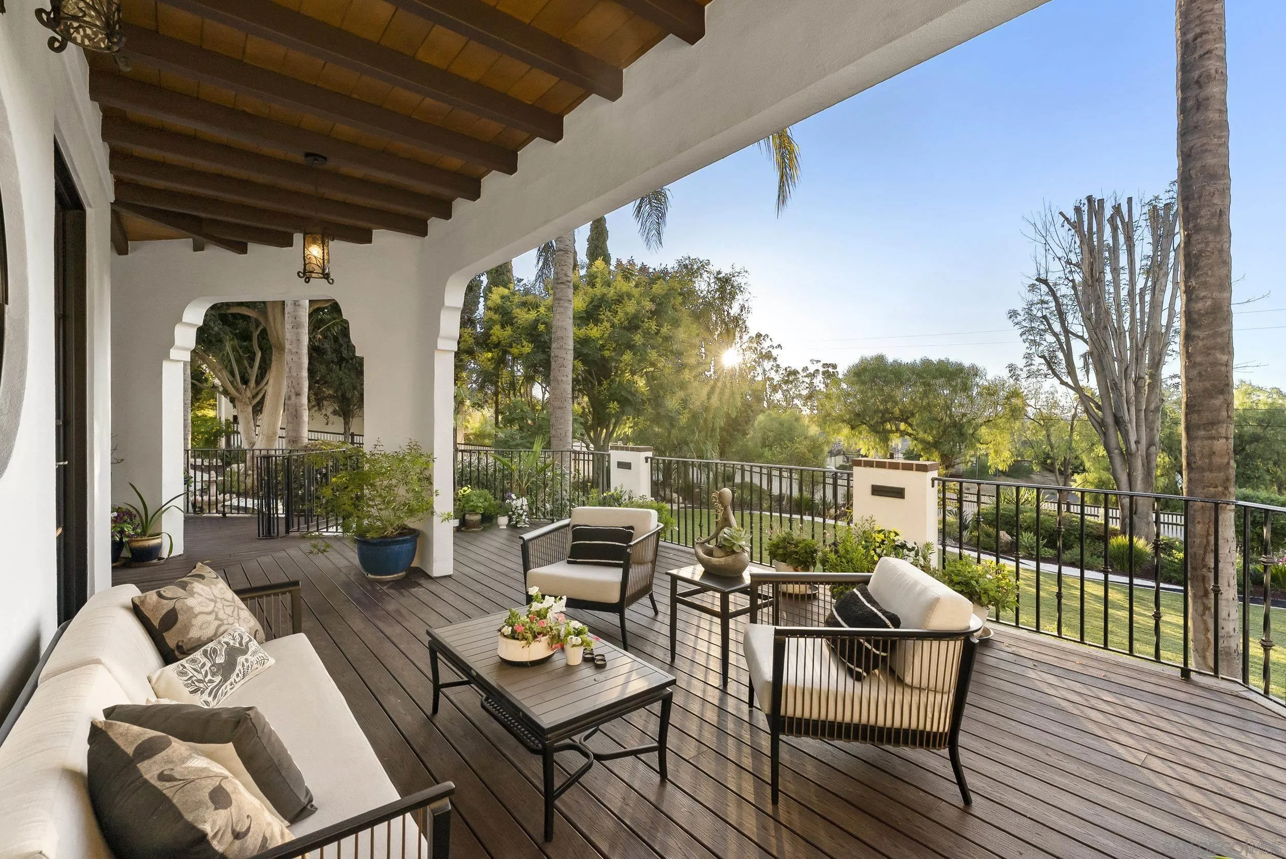 https://cdn.realtyfeed.com/cdn/127/250039701/c37ee59fc046488903b108619eb1938e.webp
