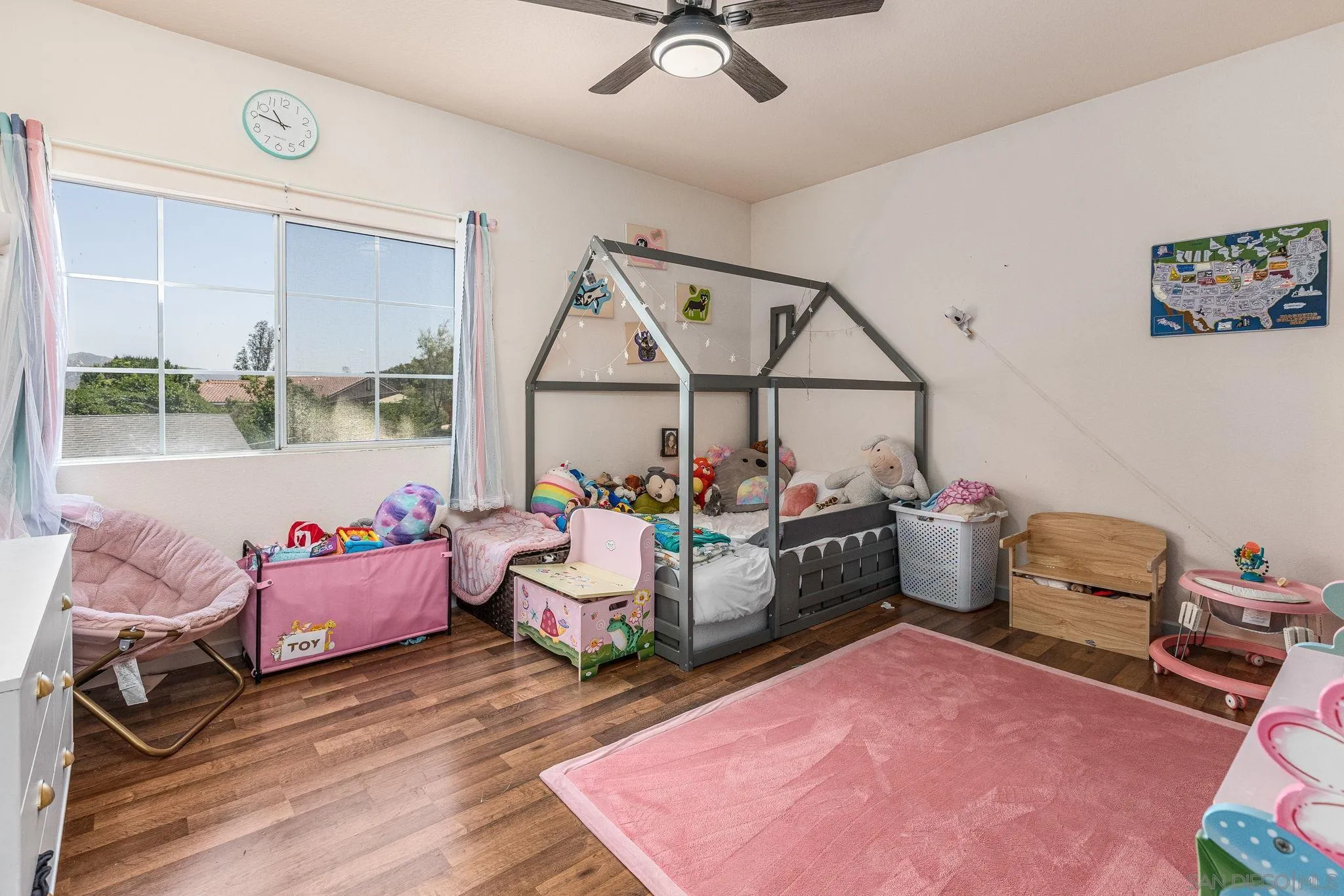 https://cdn.realtyfeed.com/cdn/127/250039715/2ea6863787661009dd88167d6764d8c5.webp