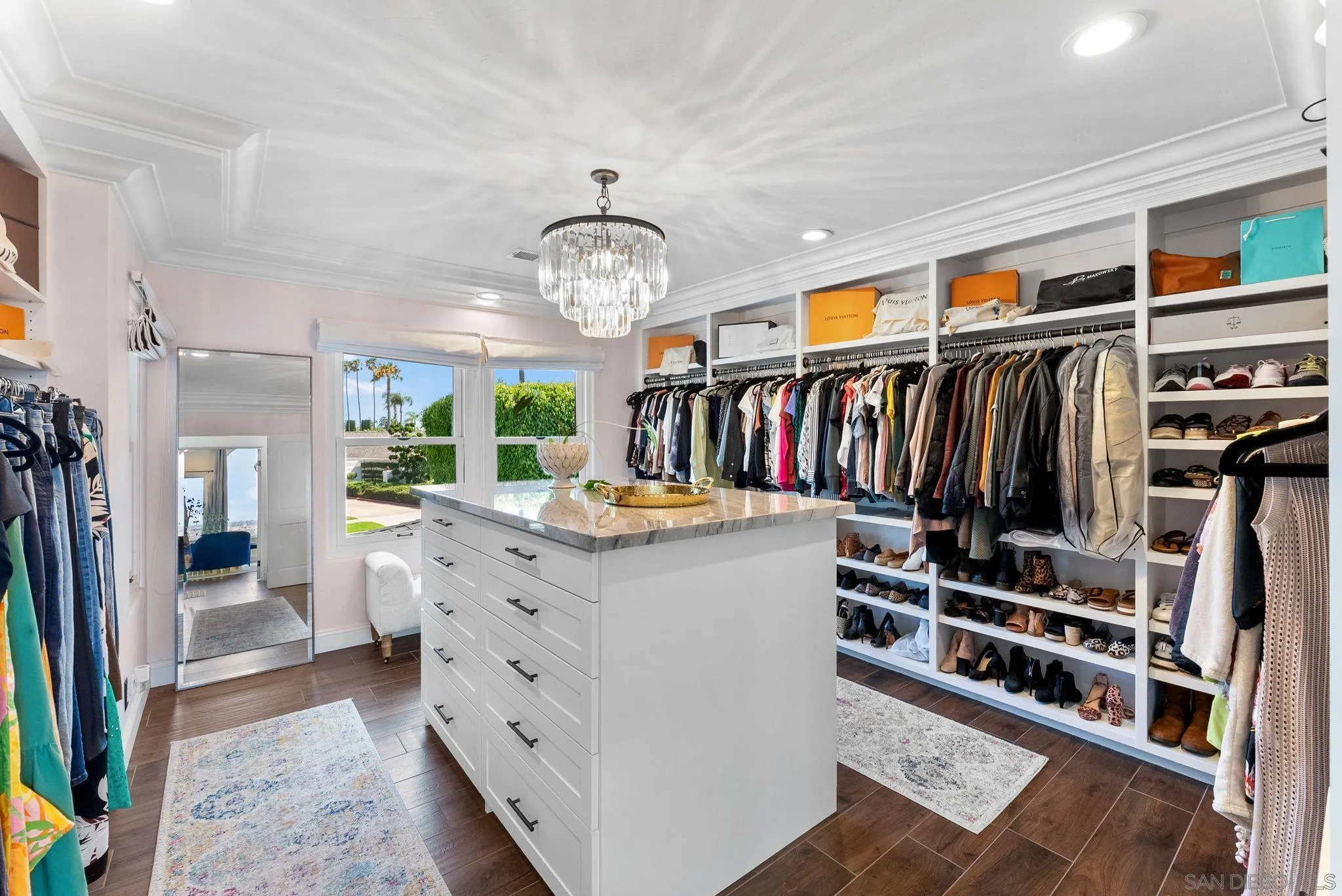 https://cdn.realtyfeed.com/cdn/127/250039716/a8c3046ef7d1e4af688e05f1ad6c0a47.webp