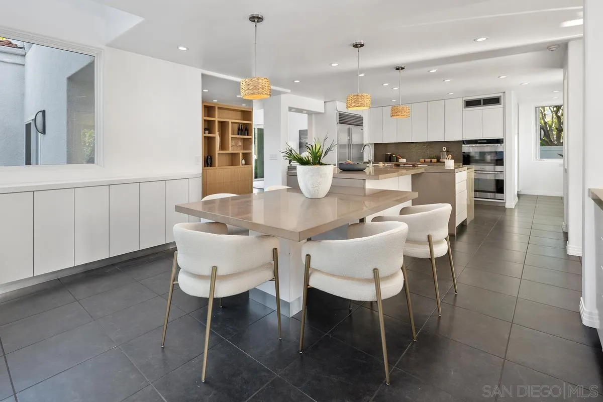 https://cdn.realtyfeed.com/cdn/127/250039718/cc9de914fefb67553717fa1cfde1ff54.webp