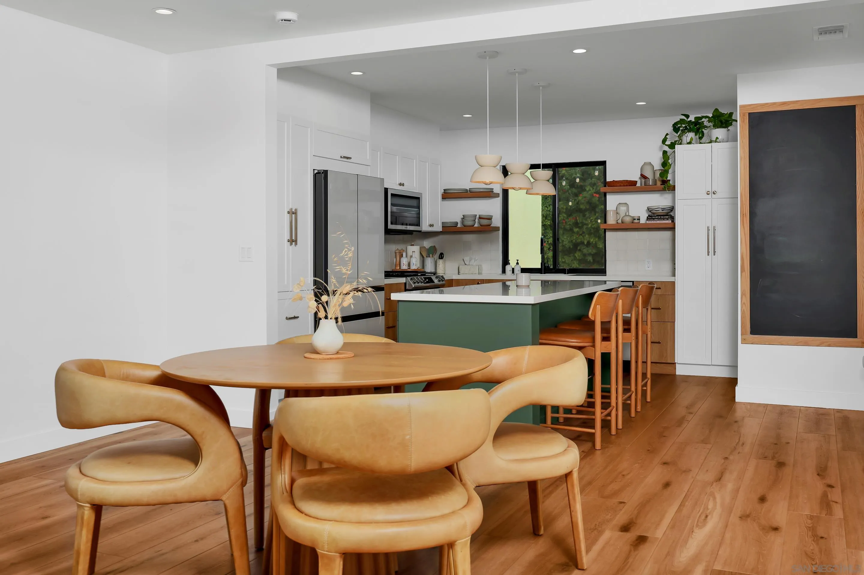https://cdn.realtyfeed.com/cdn/127/250039728/55454c1d0d1d8c9be77b6c0899976635.webp