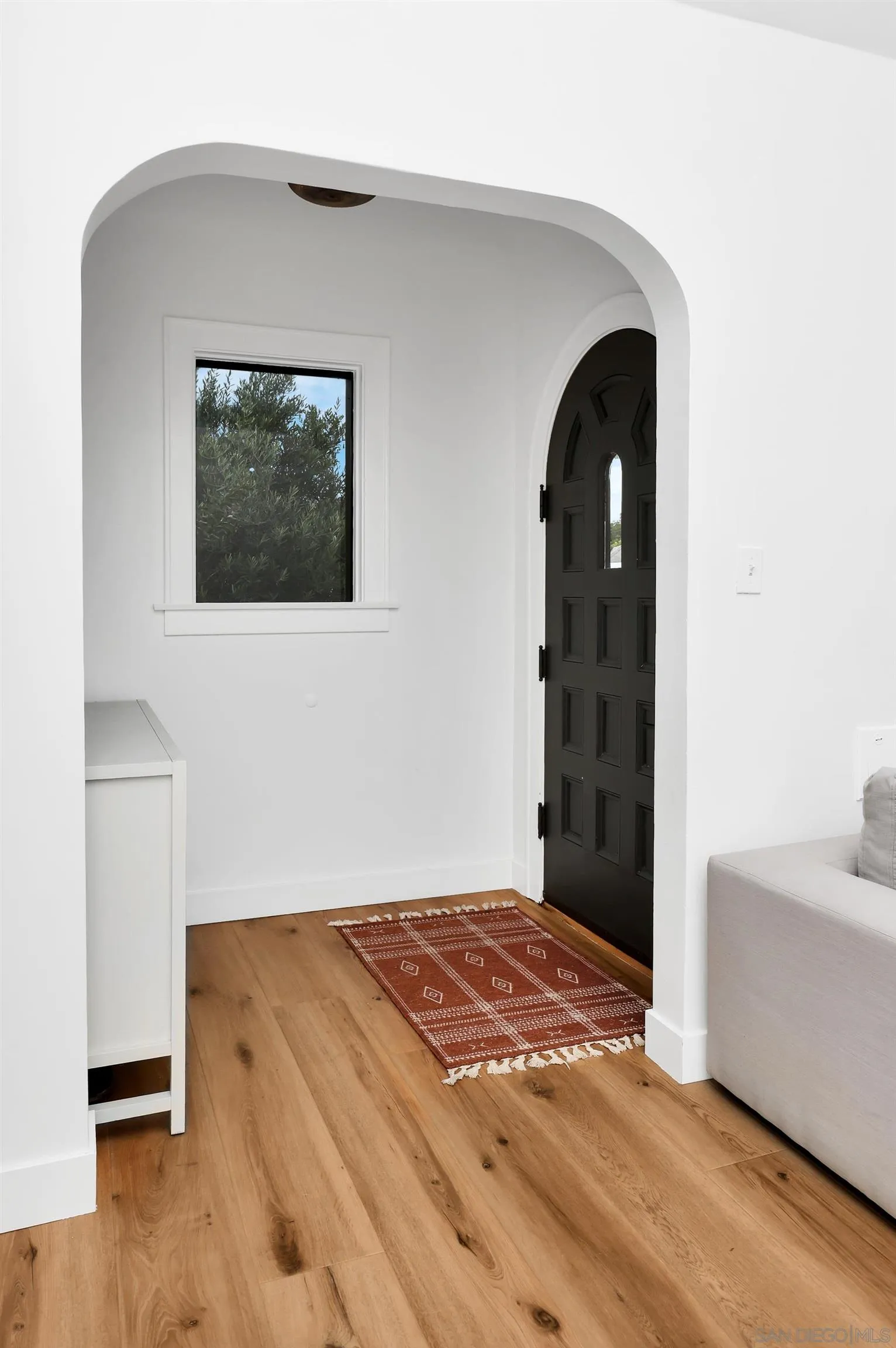 https://cdn.realtyfeed.com/cdn/127/250039728/5daa8d4af11a52acb7453aa732bd3a72.webp