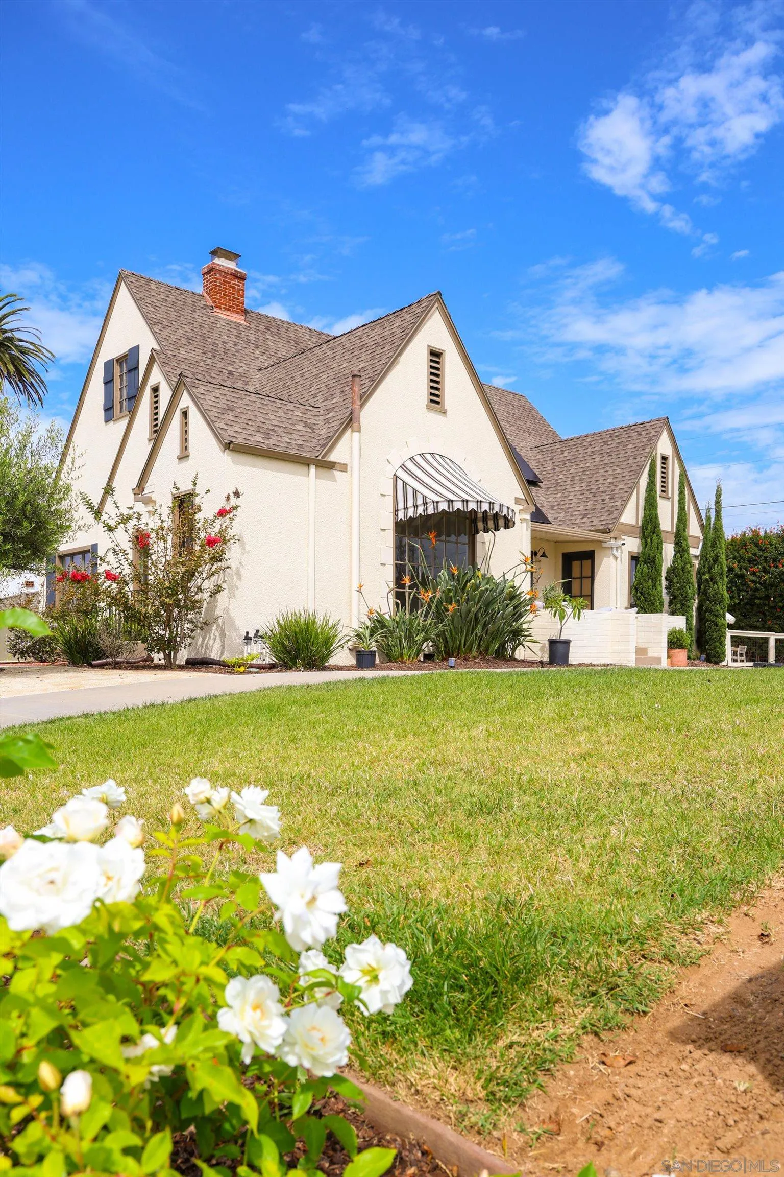 https://cdn.realtyfeed.com/cdn/127/250039728/cfa7417e3abb9de29de058f4e09c340c.webp