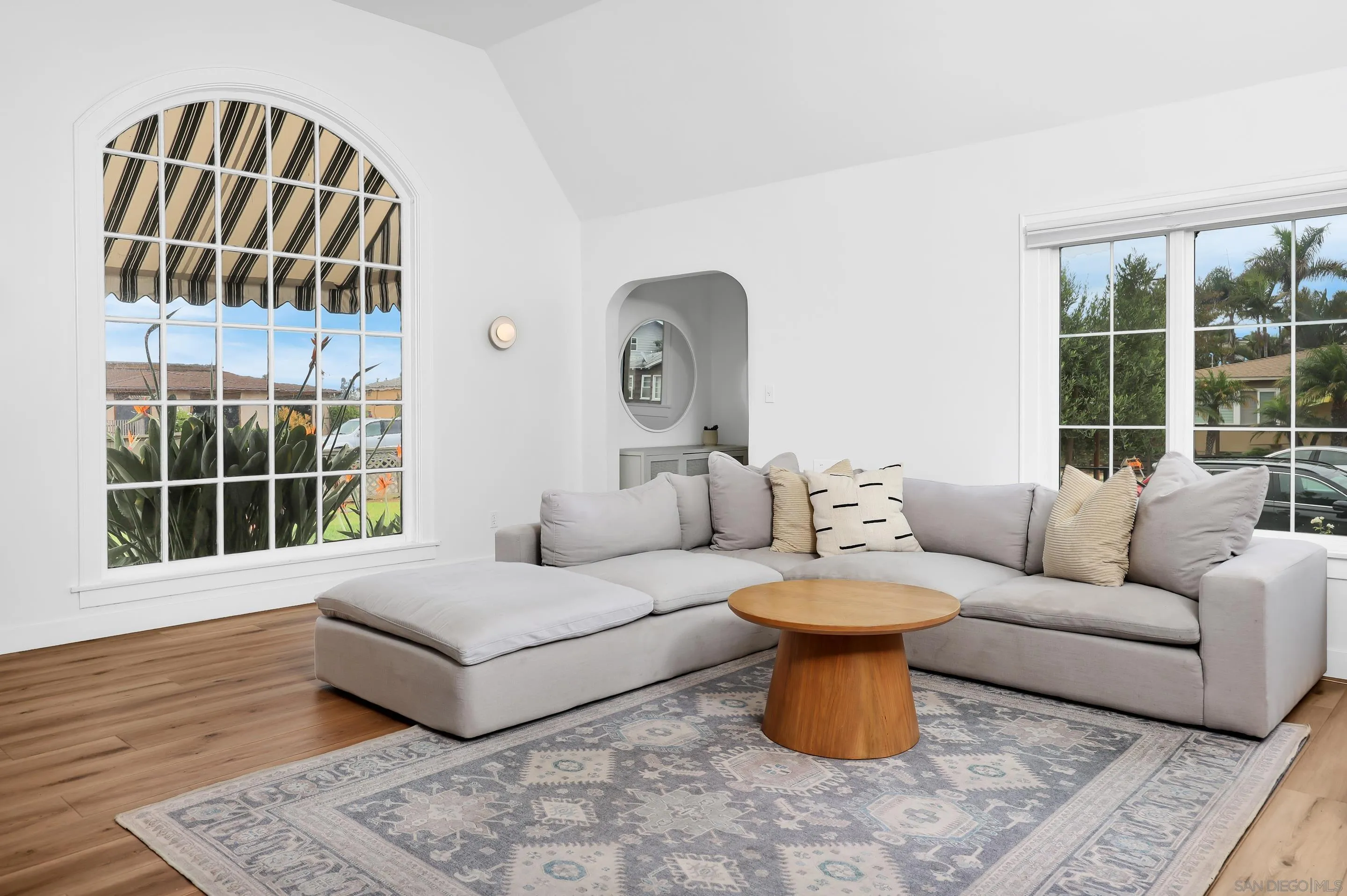 https://cdn.realtyfeed.com/cdn/127/250039728/e5fe0d35b3cdec42ad729a793405ea64.webp