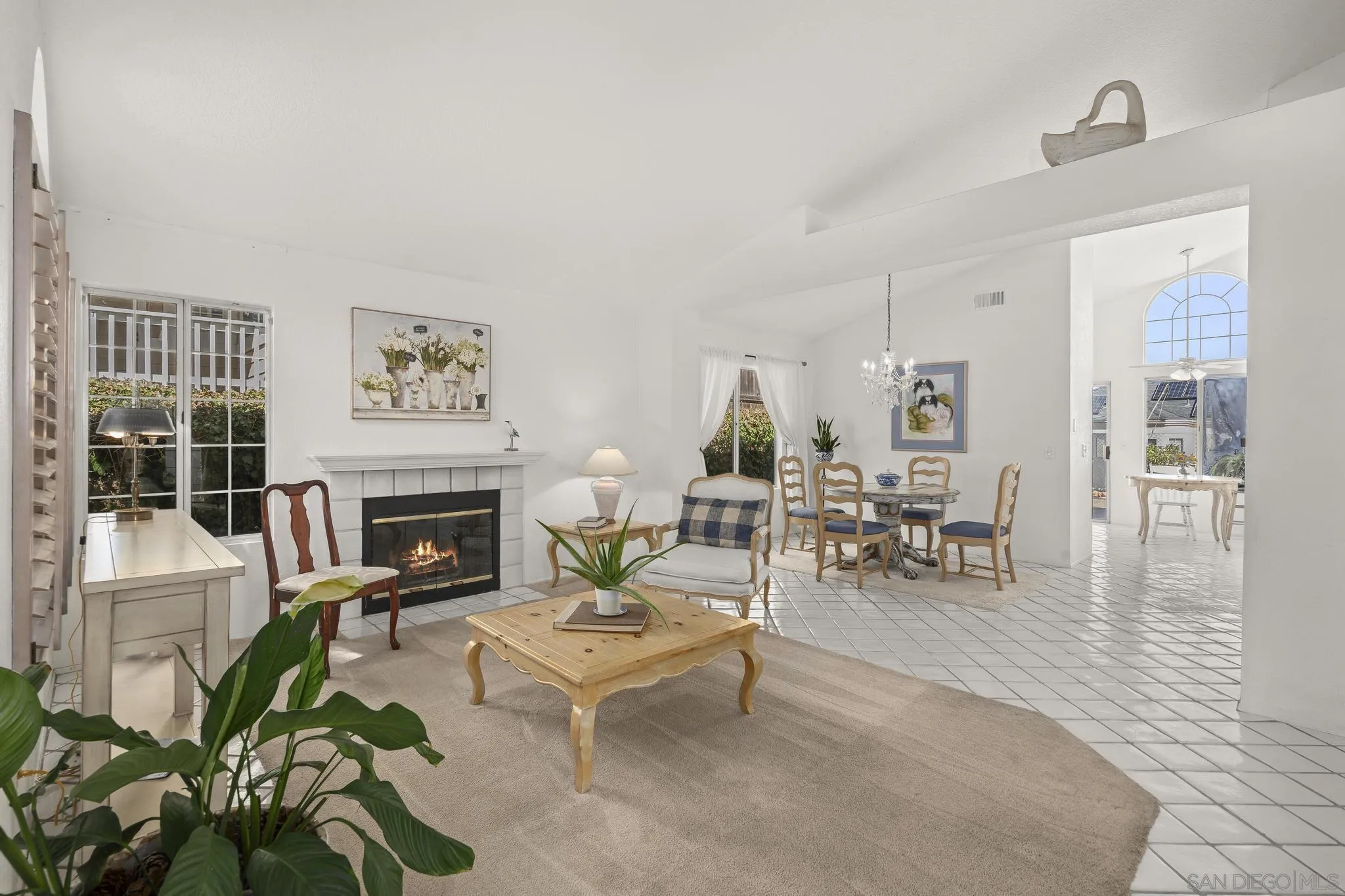 https://cdn.realtyfeed.com/cdn/127/250039729/27c6f2079dc6a543c7168ad67e9e2566.webp