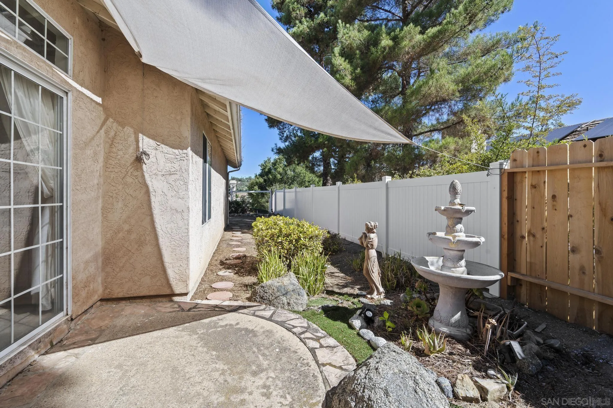 https://cdn.realtyfeed.com/cdn/127/250039729/89690a2219f715fe24d2fb6b9e84d3ce.webp