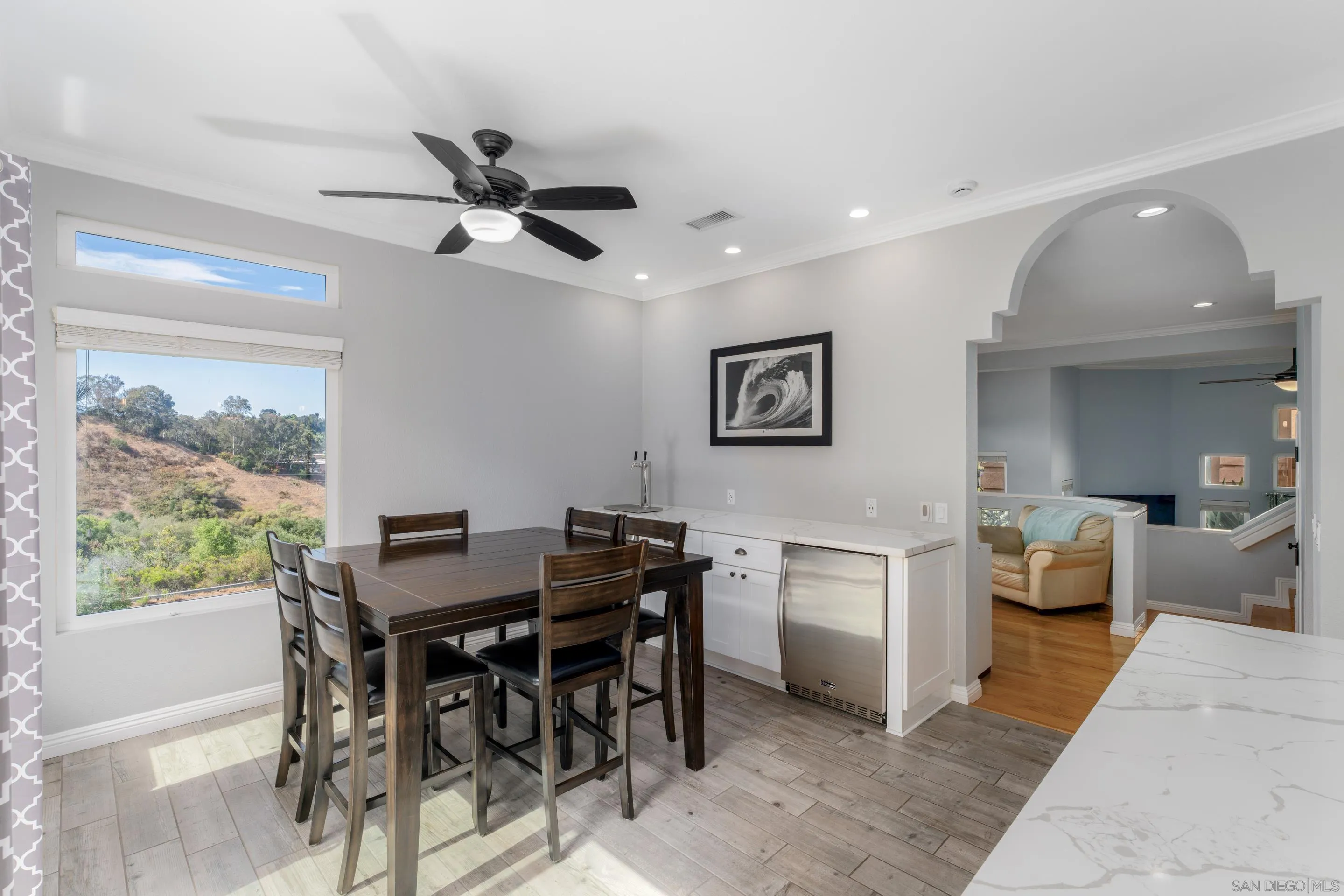 https://cdn.realtyfeed.com/cdn/127/250039734/e5eaef5c34bfb564e7cc1c9e403d2224.webp