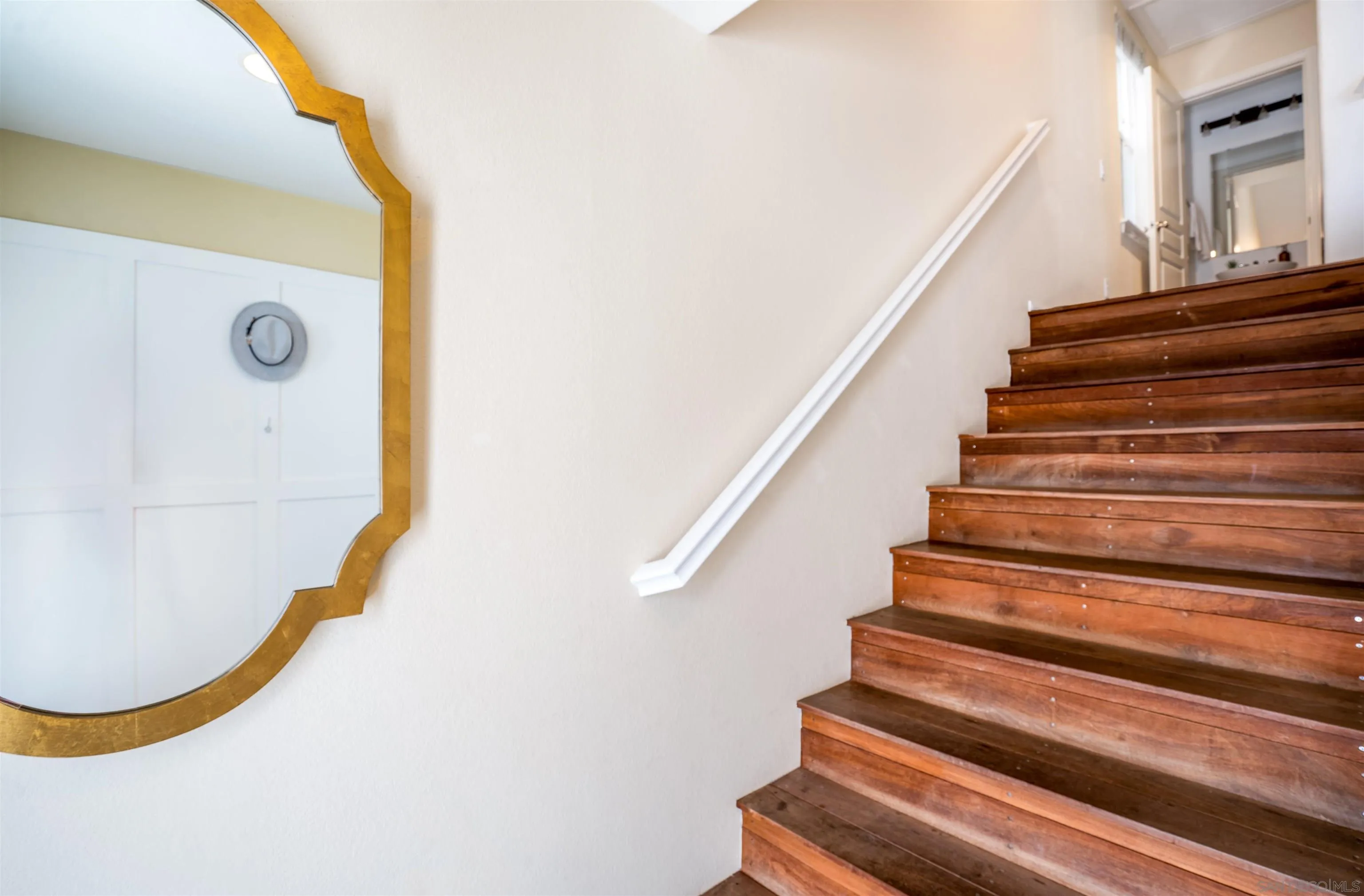 https://cdn.realtyfeed.com/cdn/127/250039735/4729dd9f800644d1b39a1805aed1debe.webp